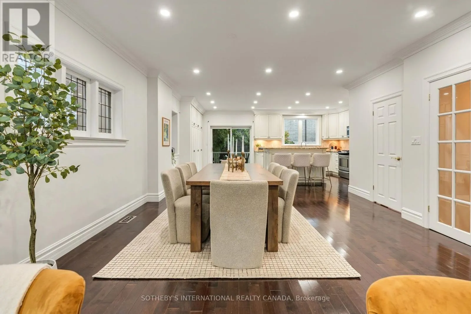 122 BRENTCLIFFE ROAD