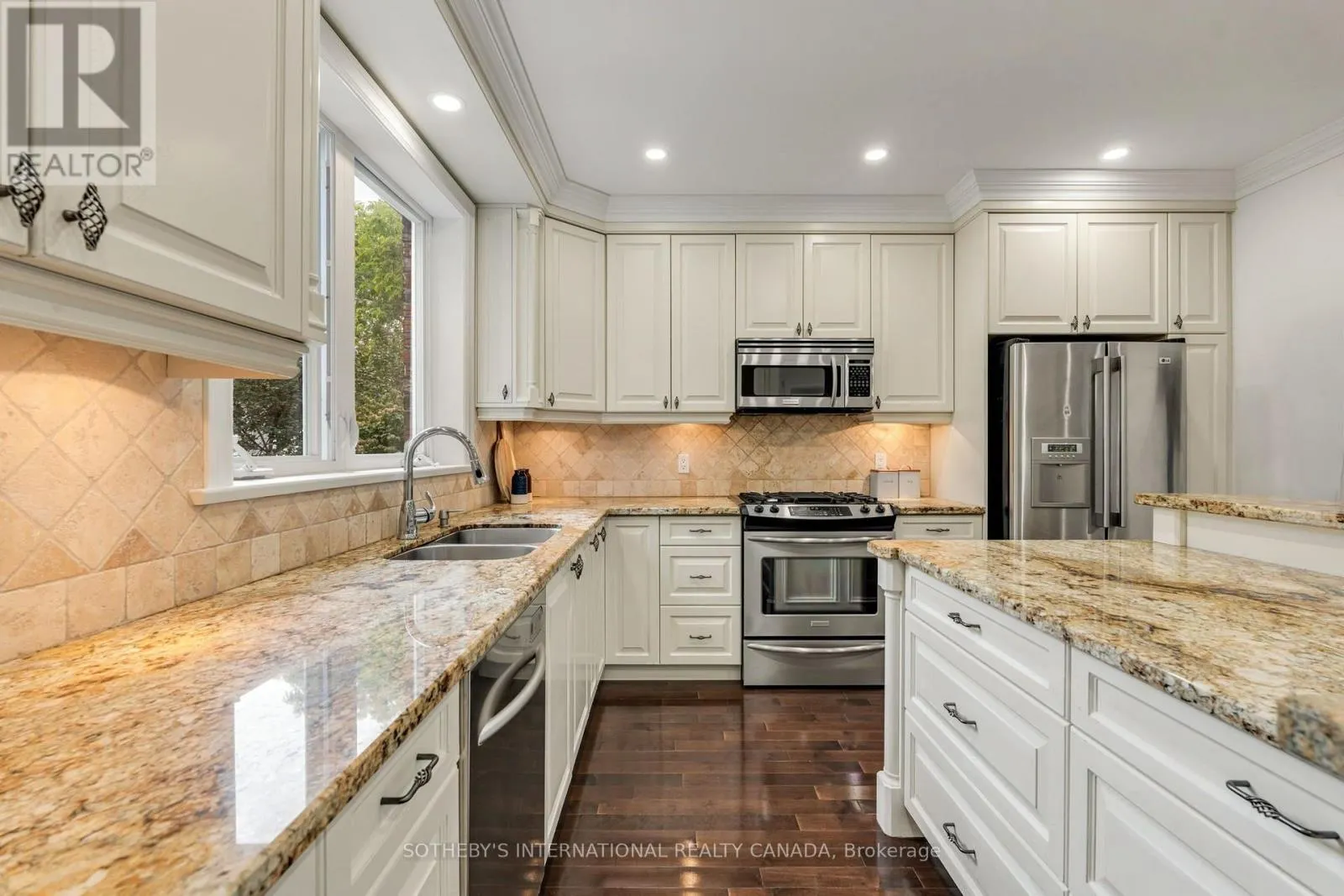 122 BRENTCLIFFE ROAD