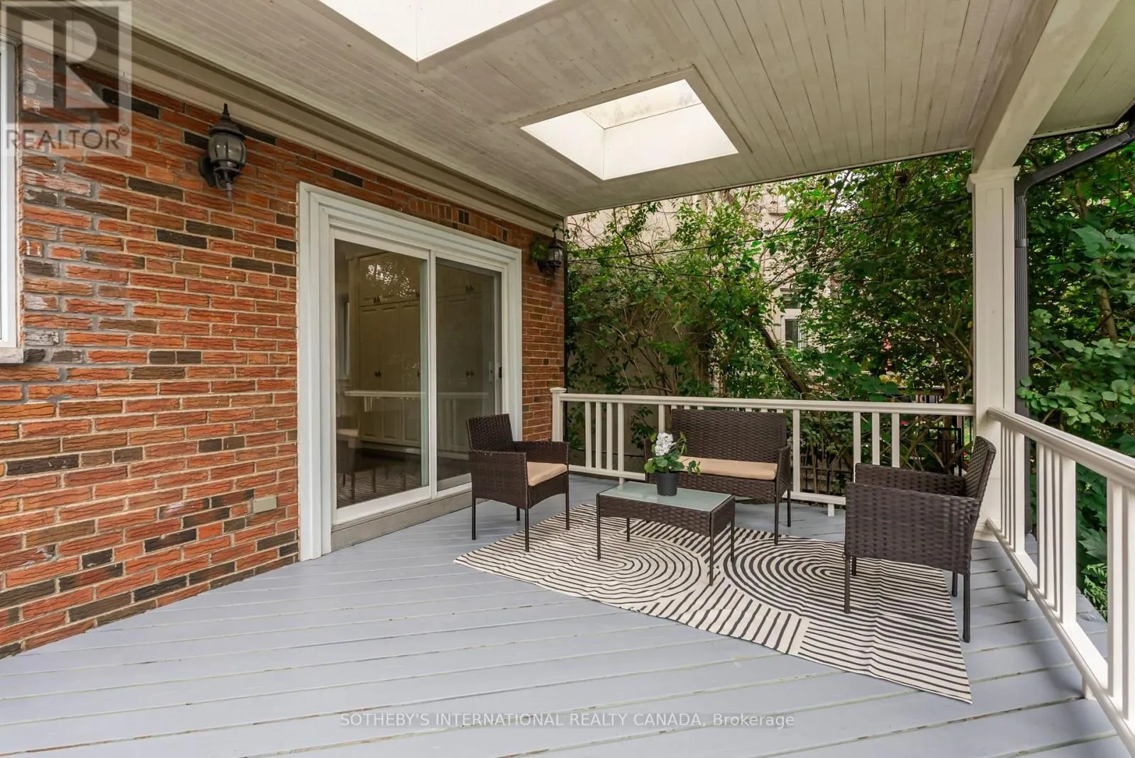 122 BRENTCLIFFE ROAD