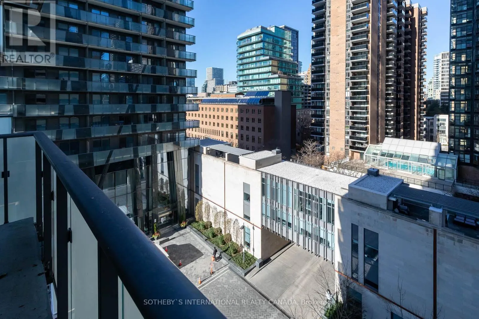 608 - 1080 BAY STREET