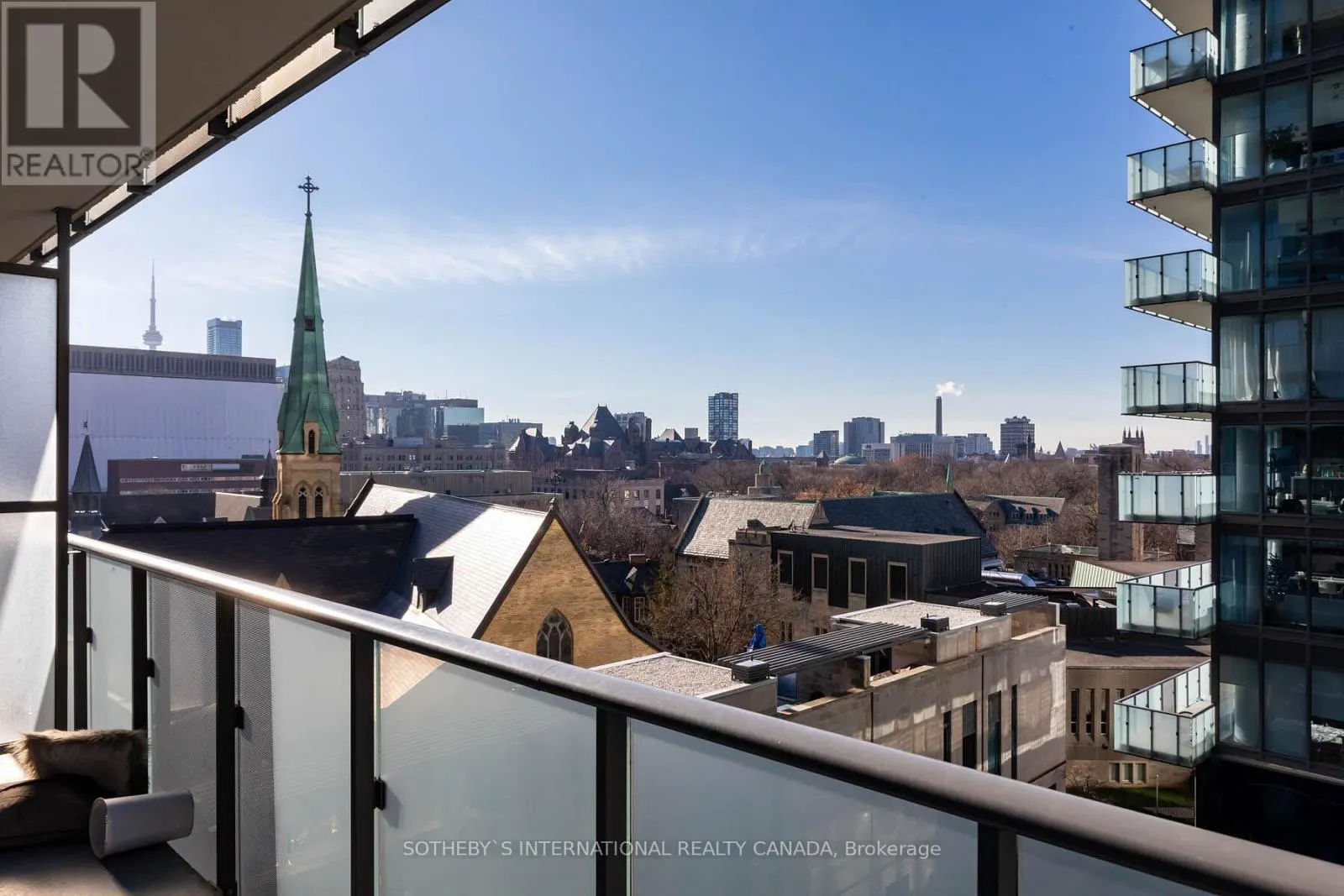 608 - 1080 BAY STREET