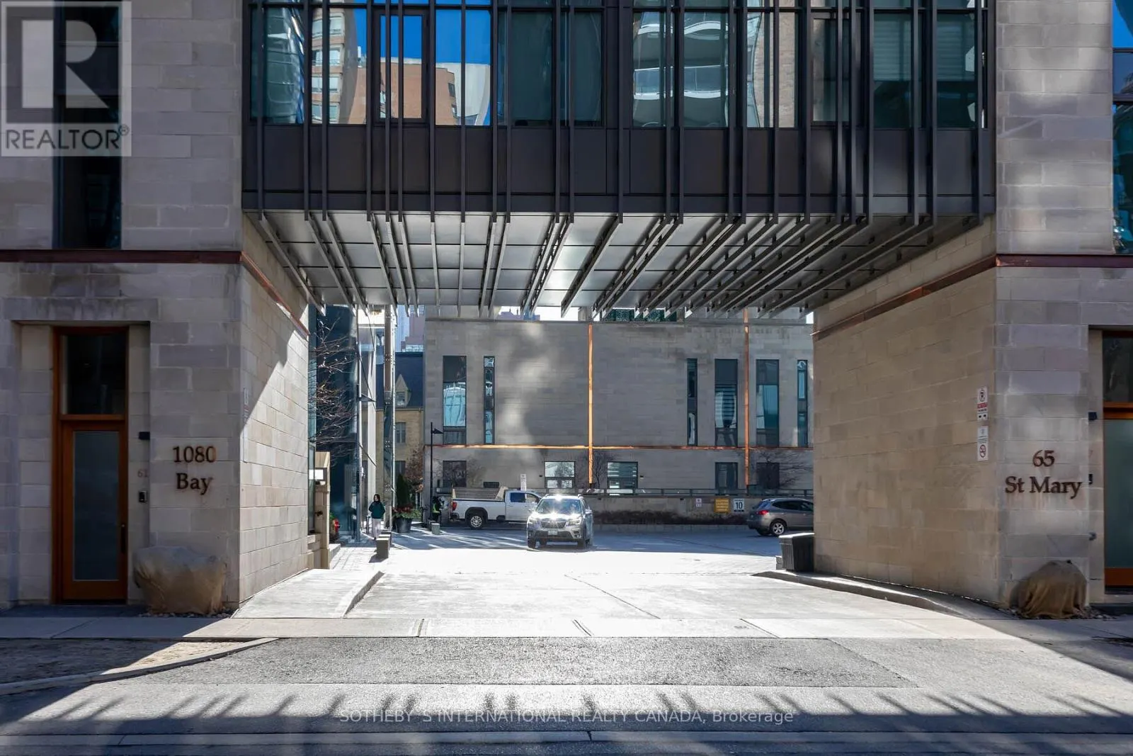 608 - 1080 BAY STREET