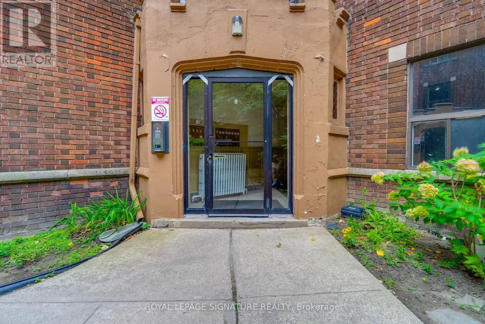 C1 - 231 VAUGHAN ROAD