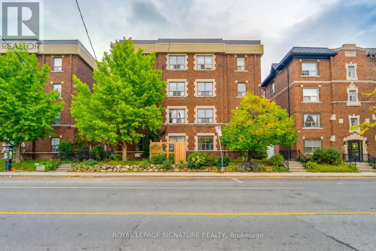 C1 - 231 VAUGHAN ROAD