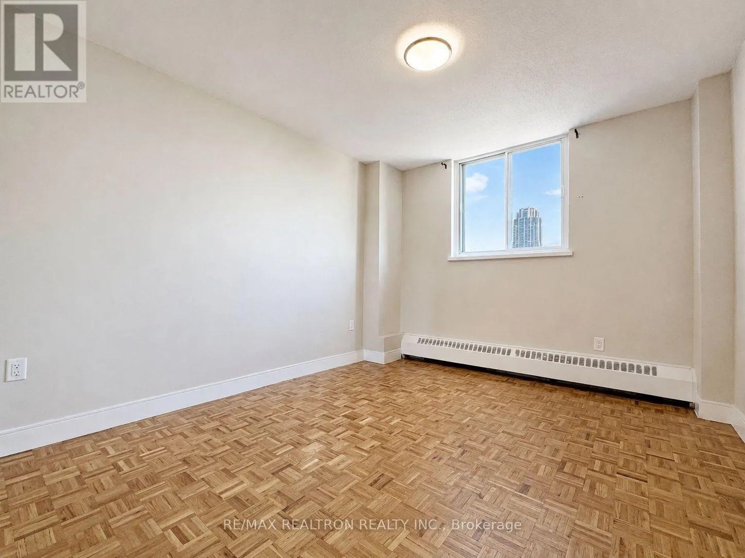 907 - 1500 BATHURST STREET