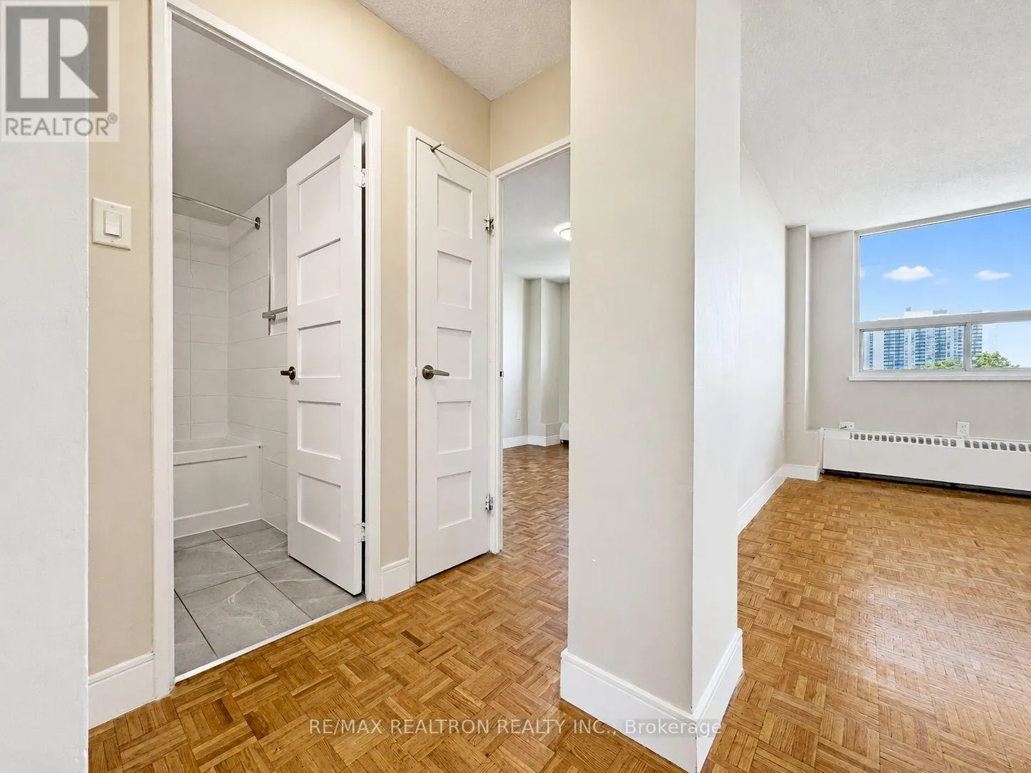 907 - 1500 BATHURST STREET