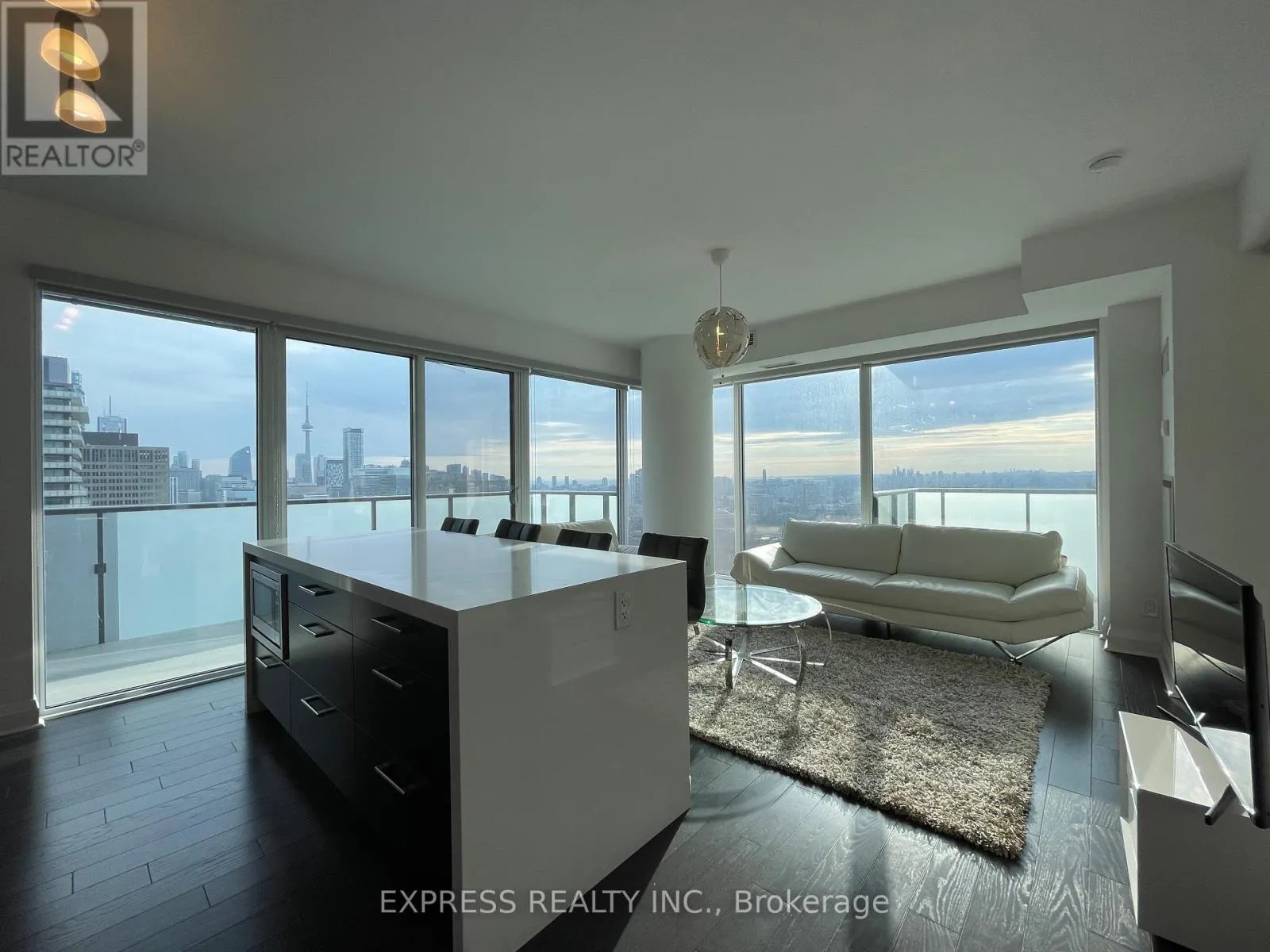 2504 - 1080 BAY STREET