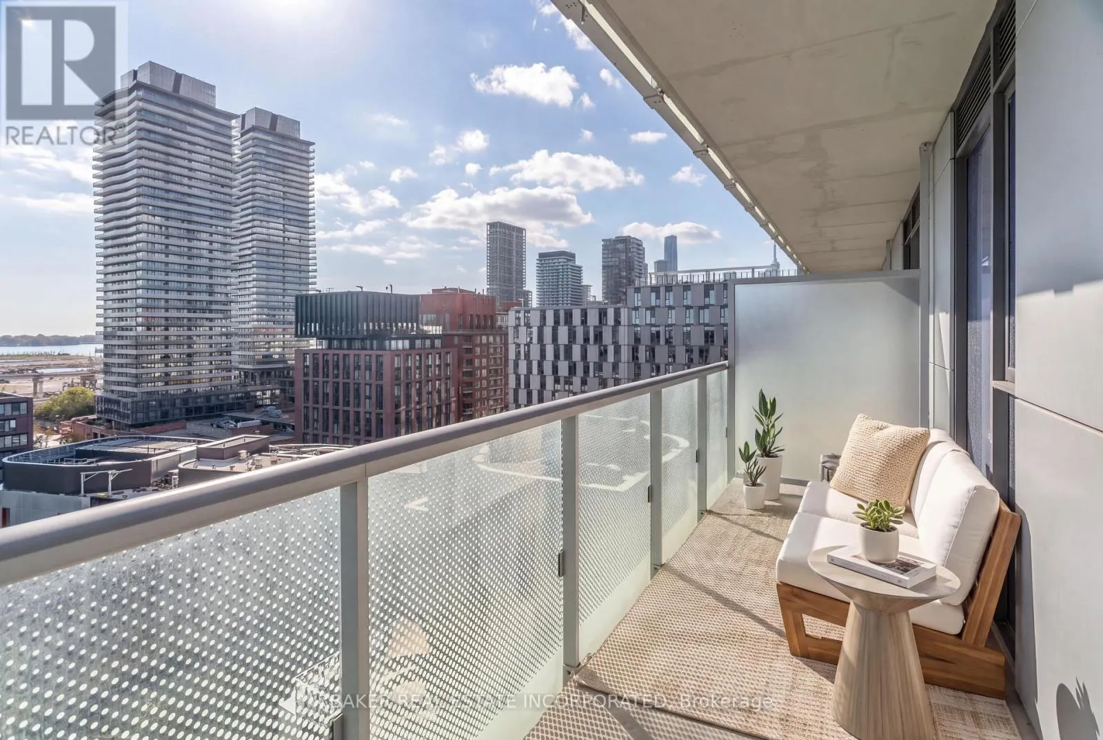 1109 - 425 FRONT STREET E