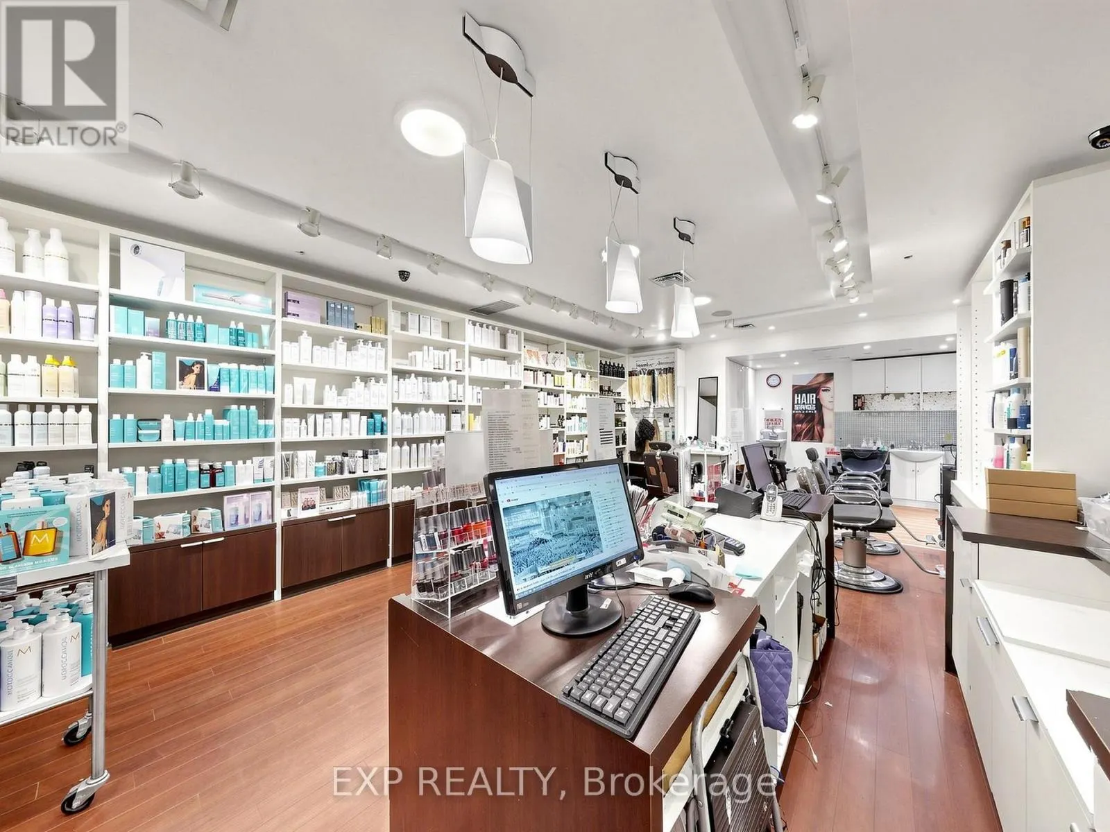 8 - 50 BLOOR STREET W