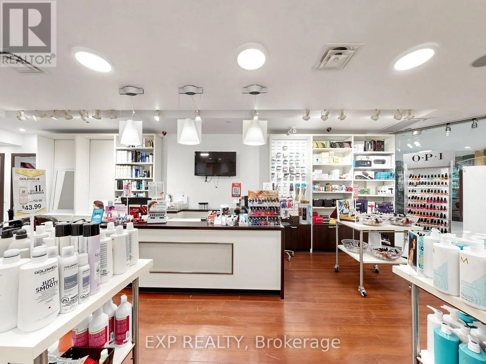 8 - 50 BLOOR STREET W