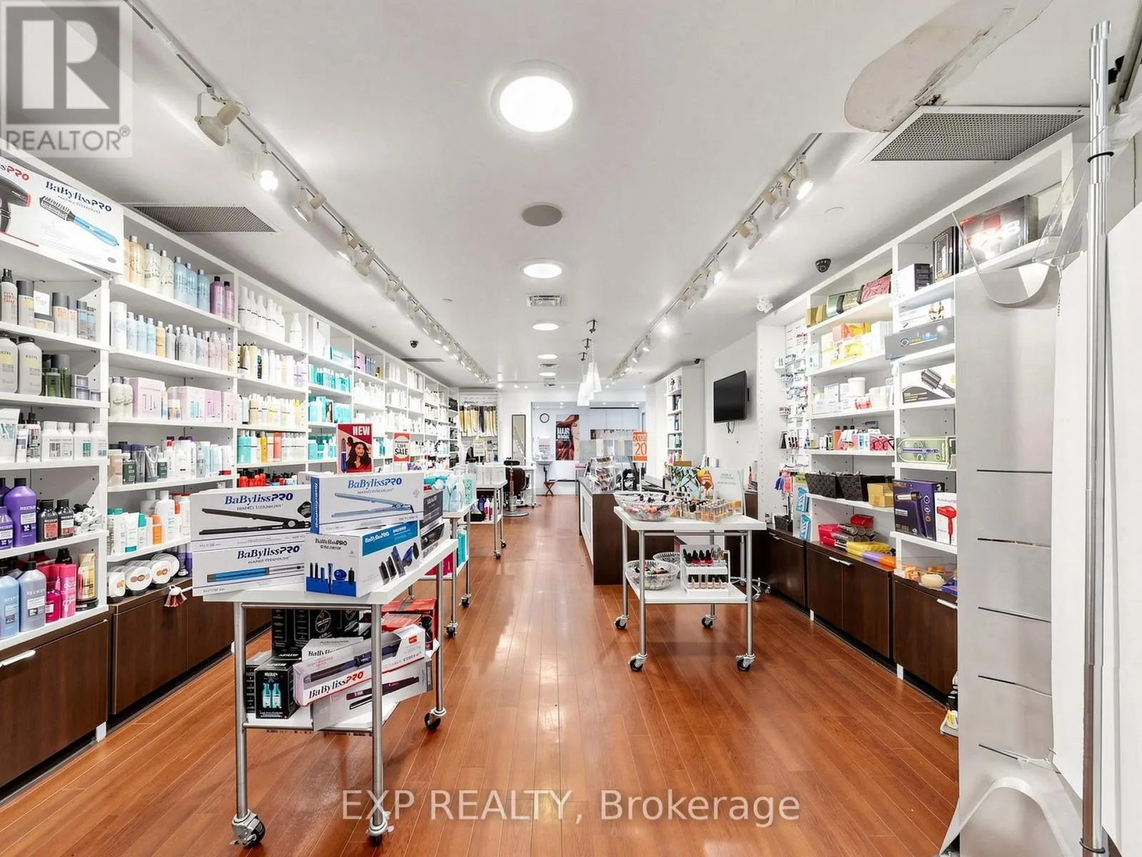 8 - 50 BLOOR STREET W