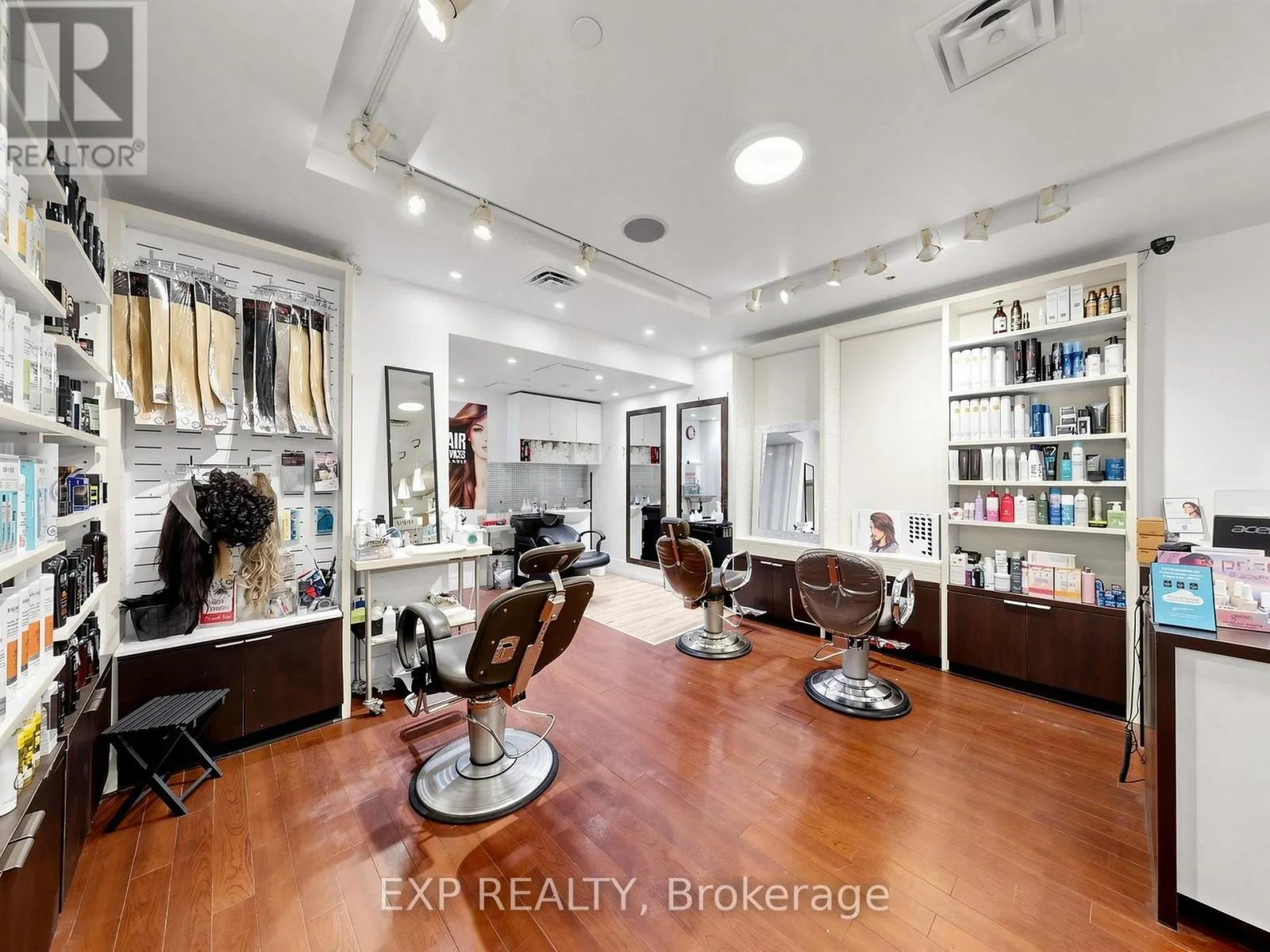 8 - 50 BLOOR STREET W