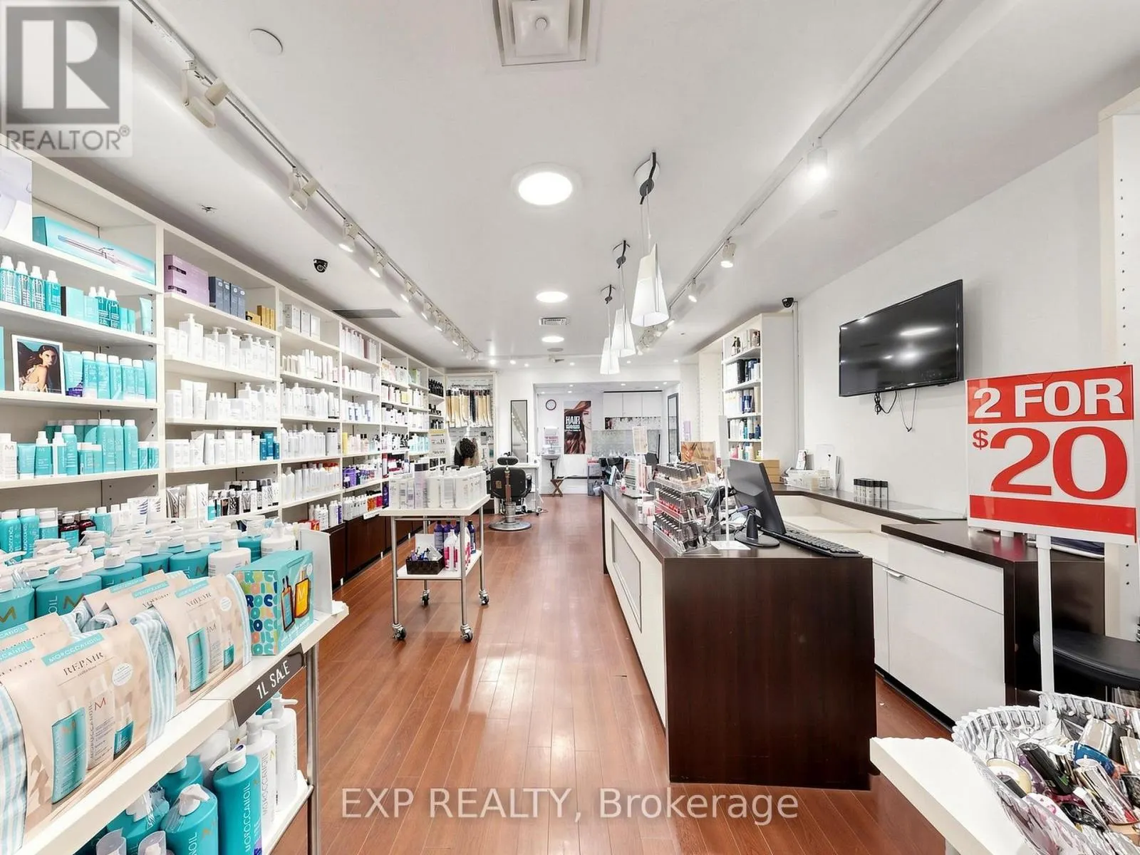 8 - 50 BLOOR STREET W