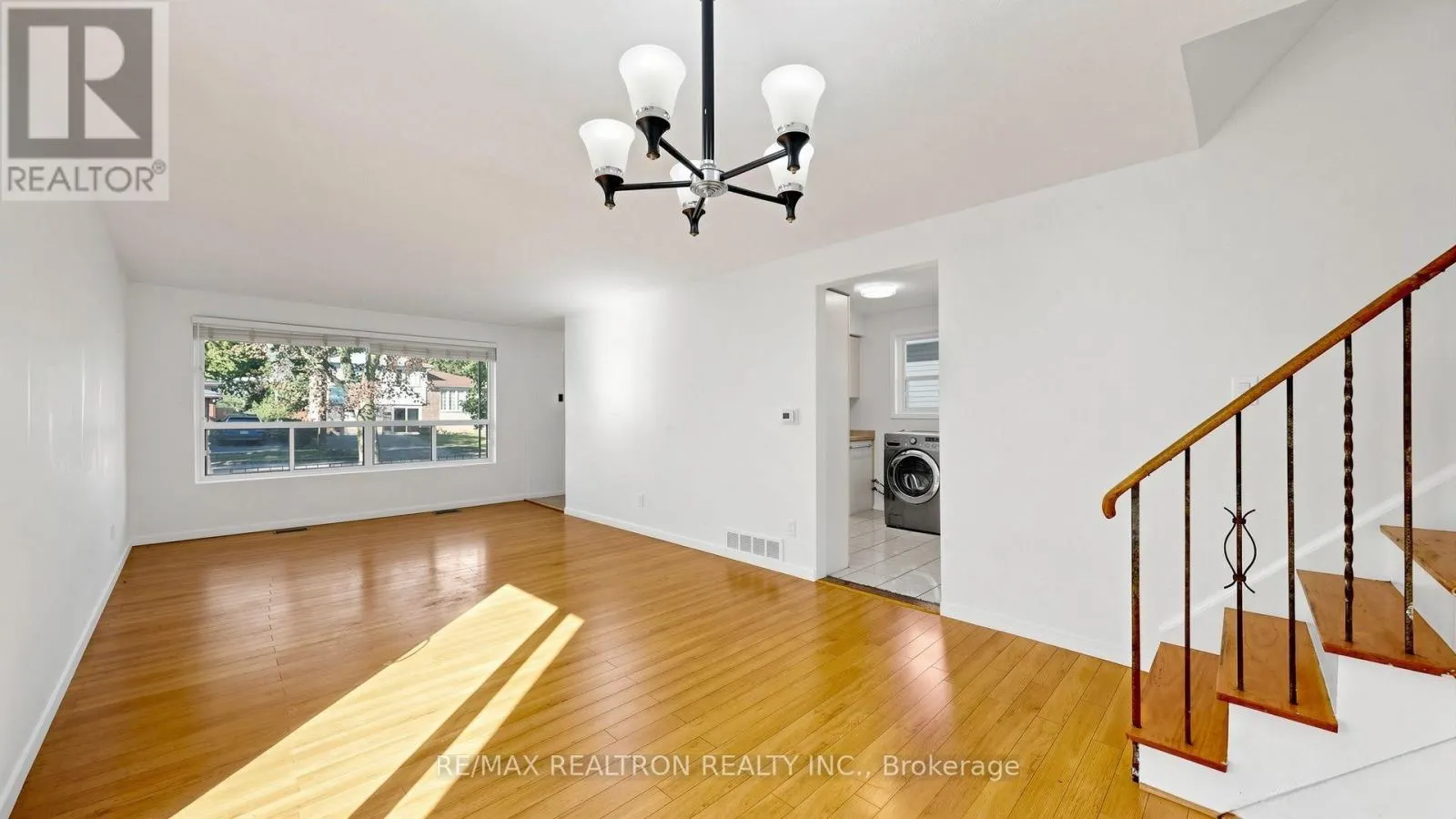 23 LESGAY CRESCENT