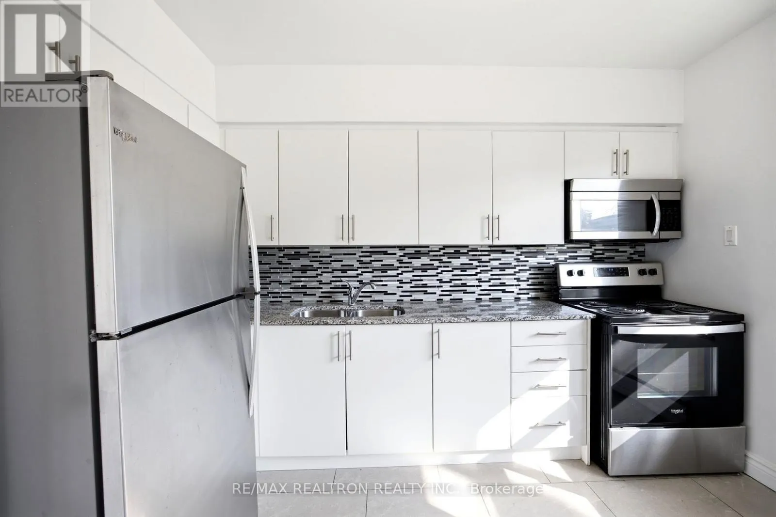 1 - 4 MEADOWBROOK ROAD