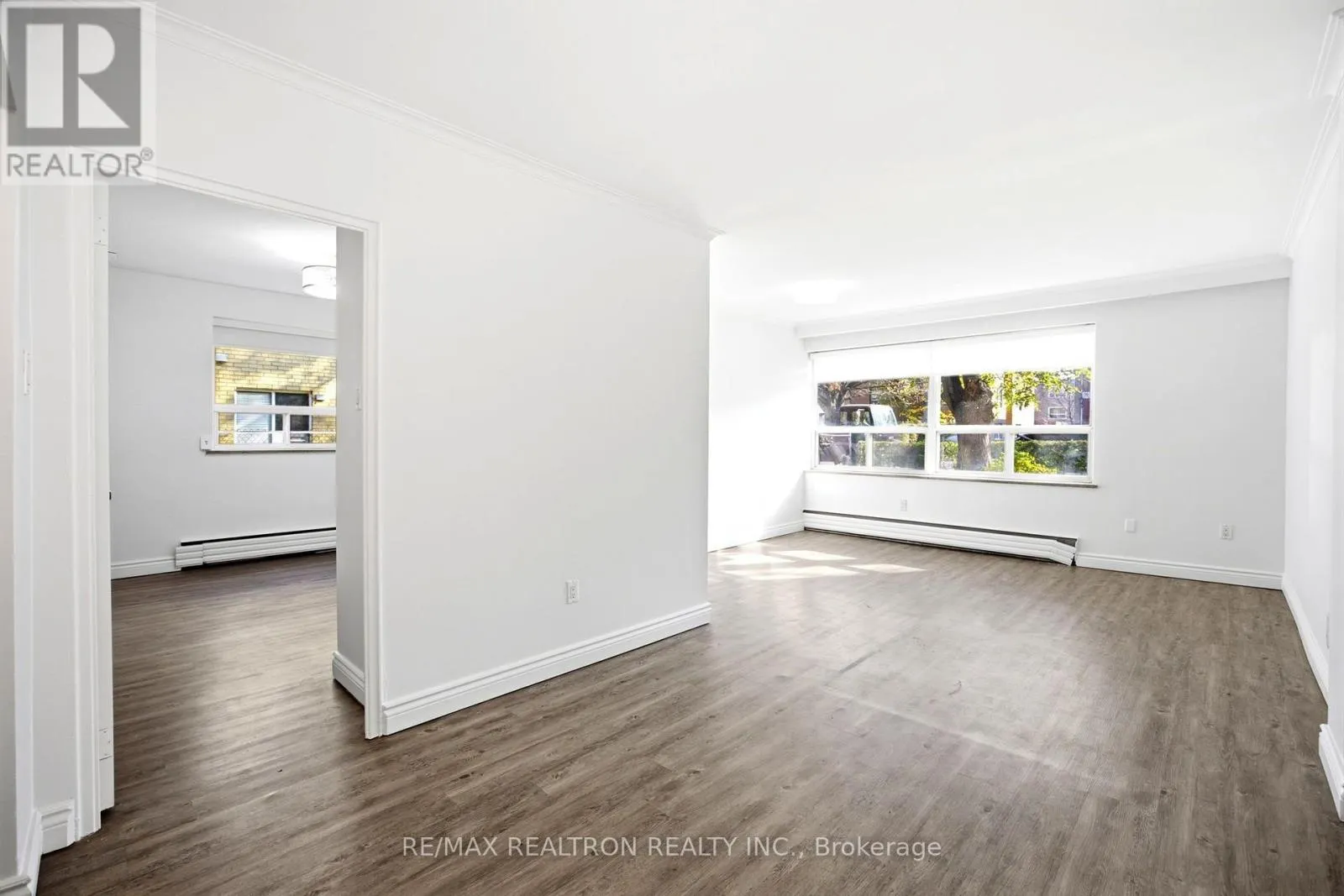 1 - 4 MEADOWBROOK ROAD