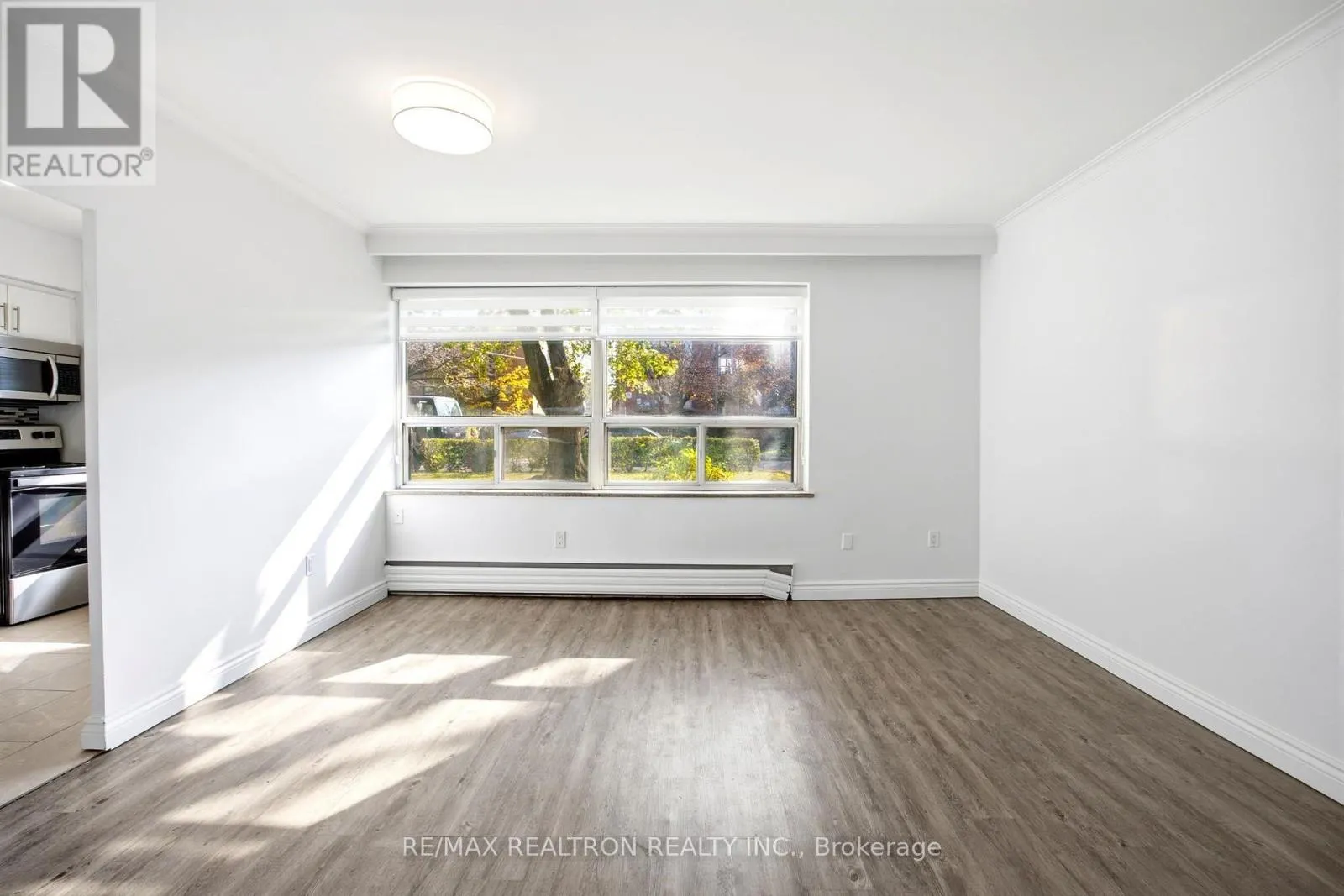 1 - 4 MEADOWBROOK ROAD