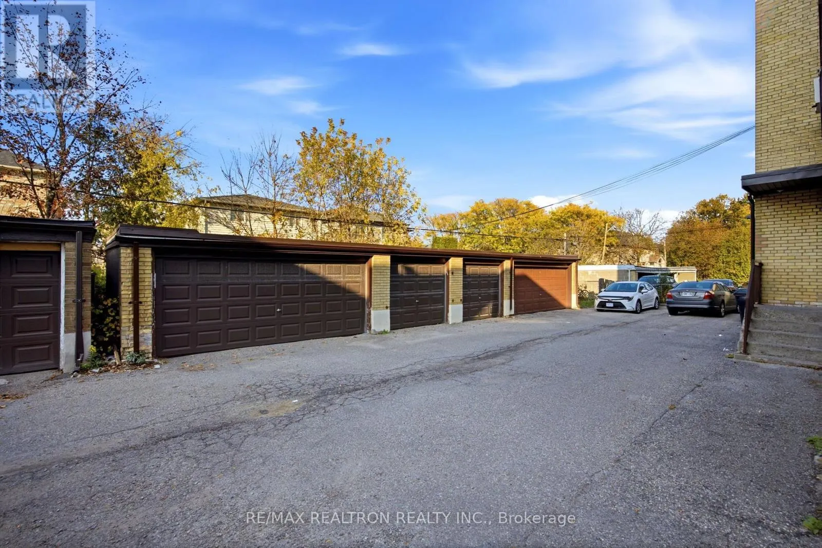 1 - 4 MEADOWBROOK ROAD