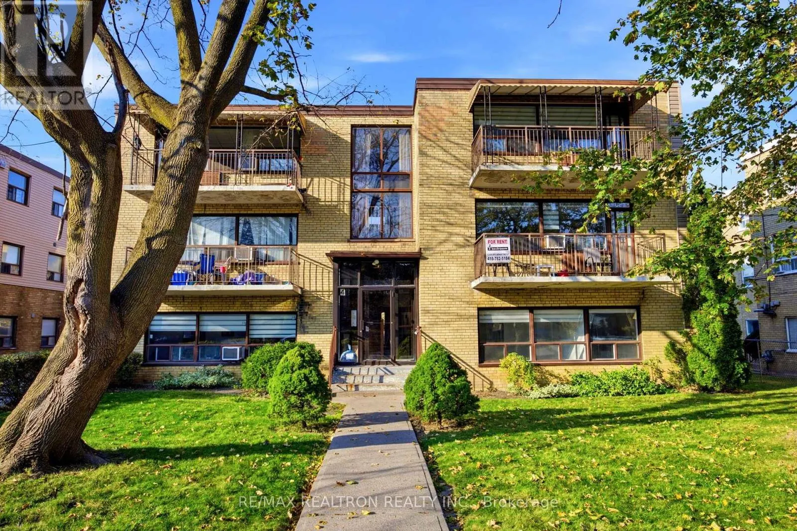 1 - 4 MEADOWBROOK ROAD