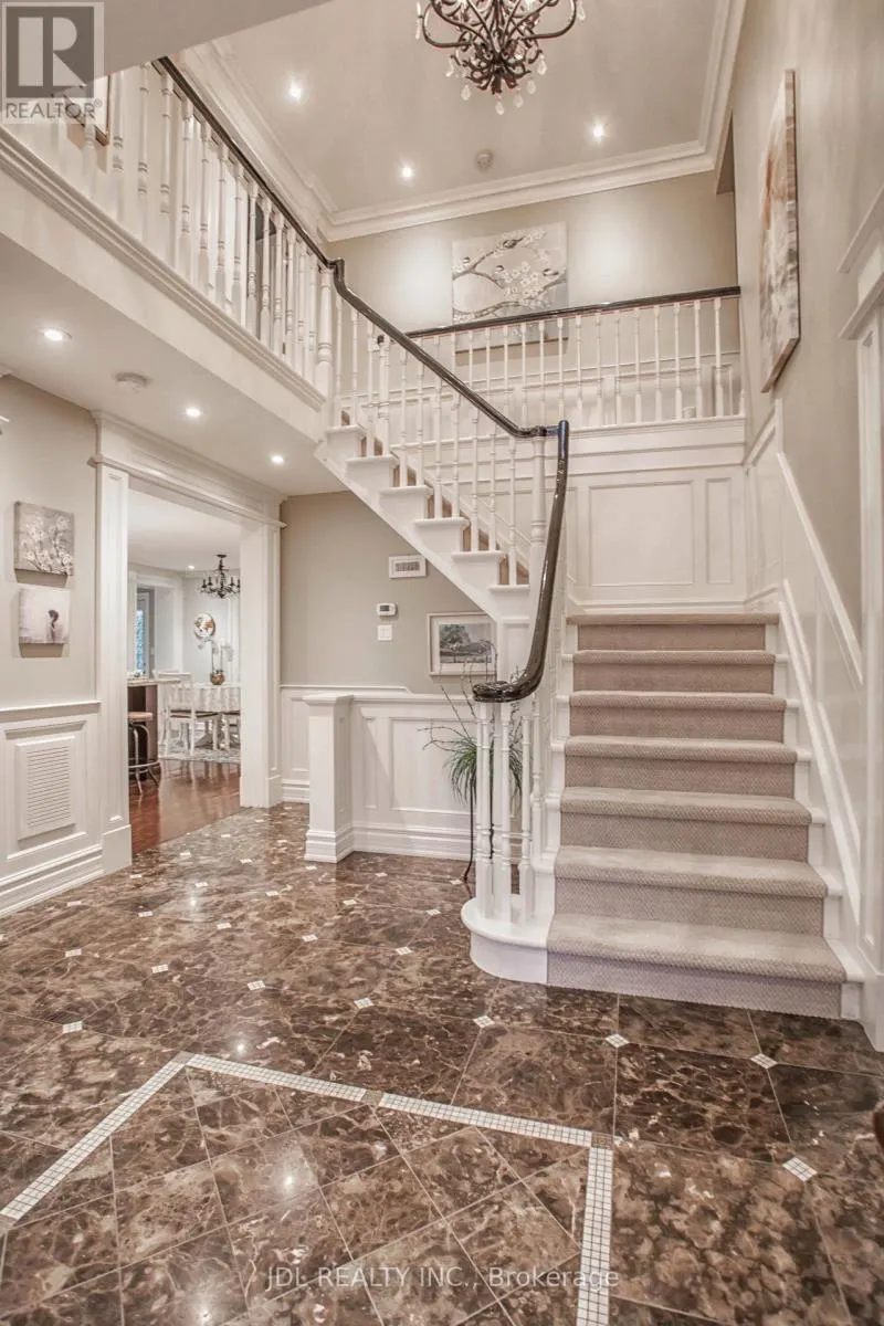 30 HEDGEWOOD ROAD