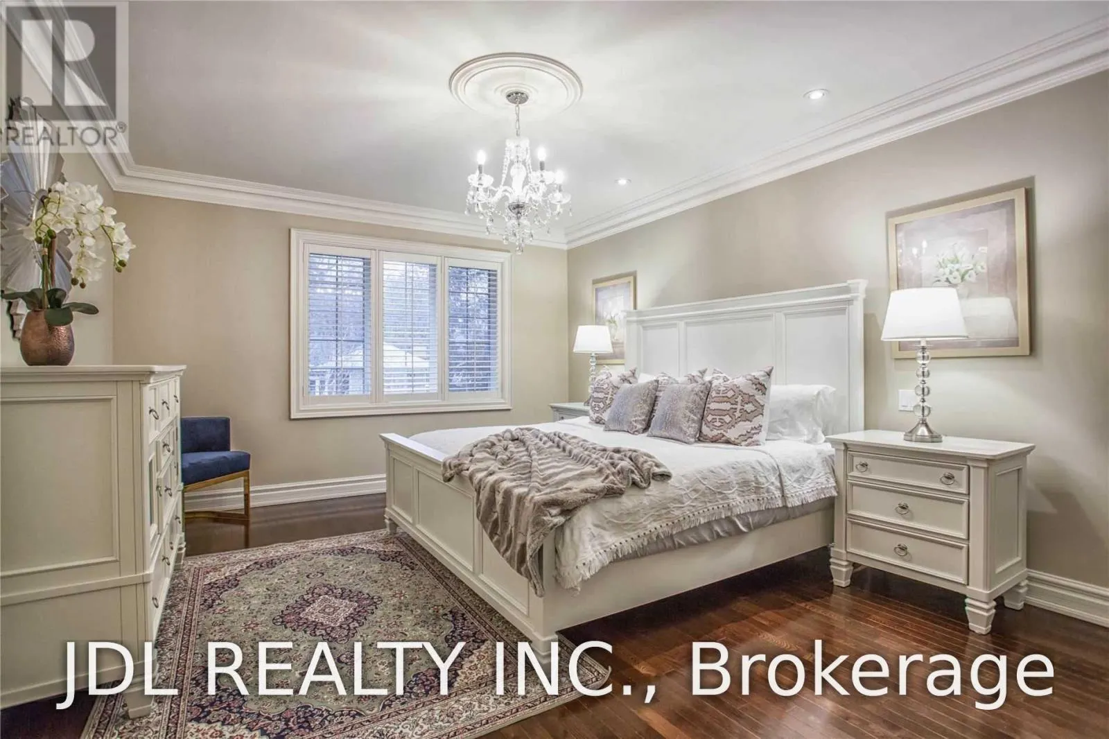 30 HEDGEWOOD ROAD