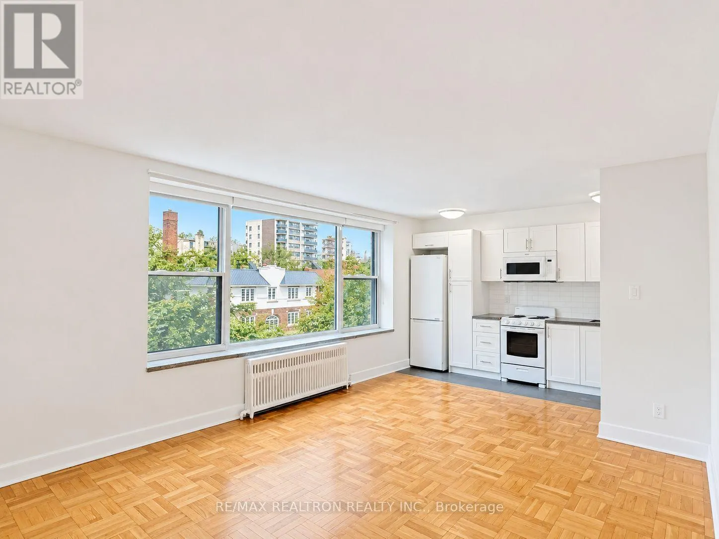 310 - 1545 BATHURST STREET