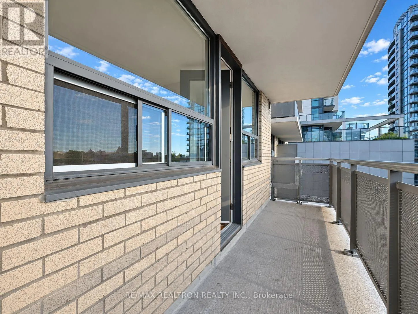 1401 - 1500 BATHURST STREET