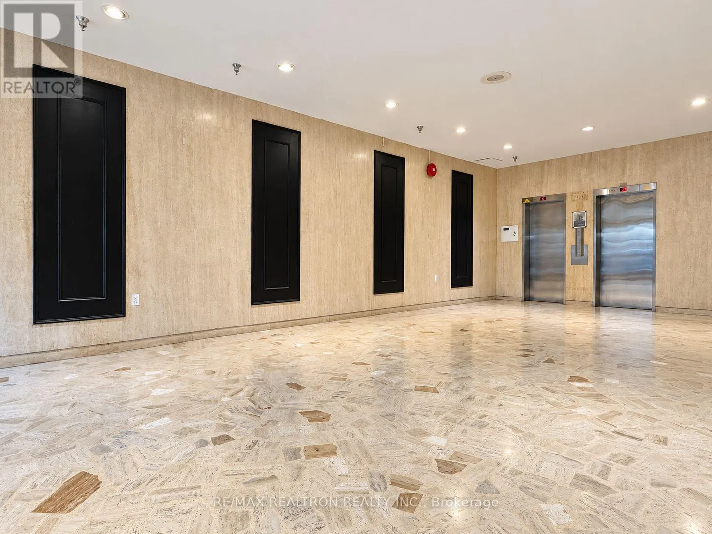 1401 - 1500 BATHURST STREET
