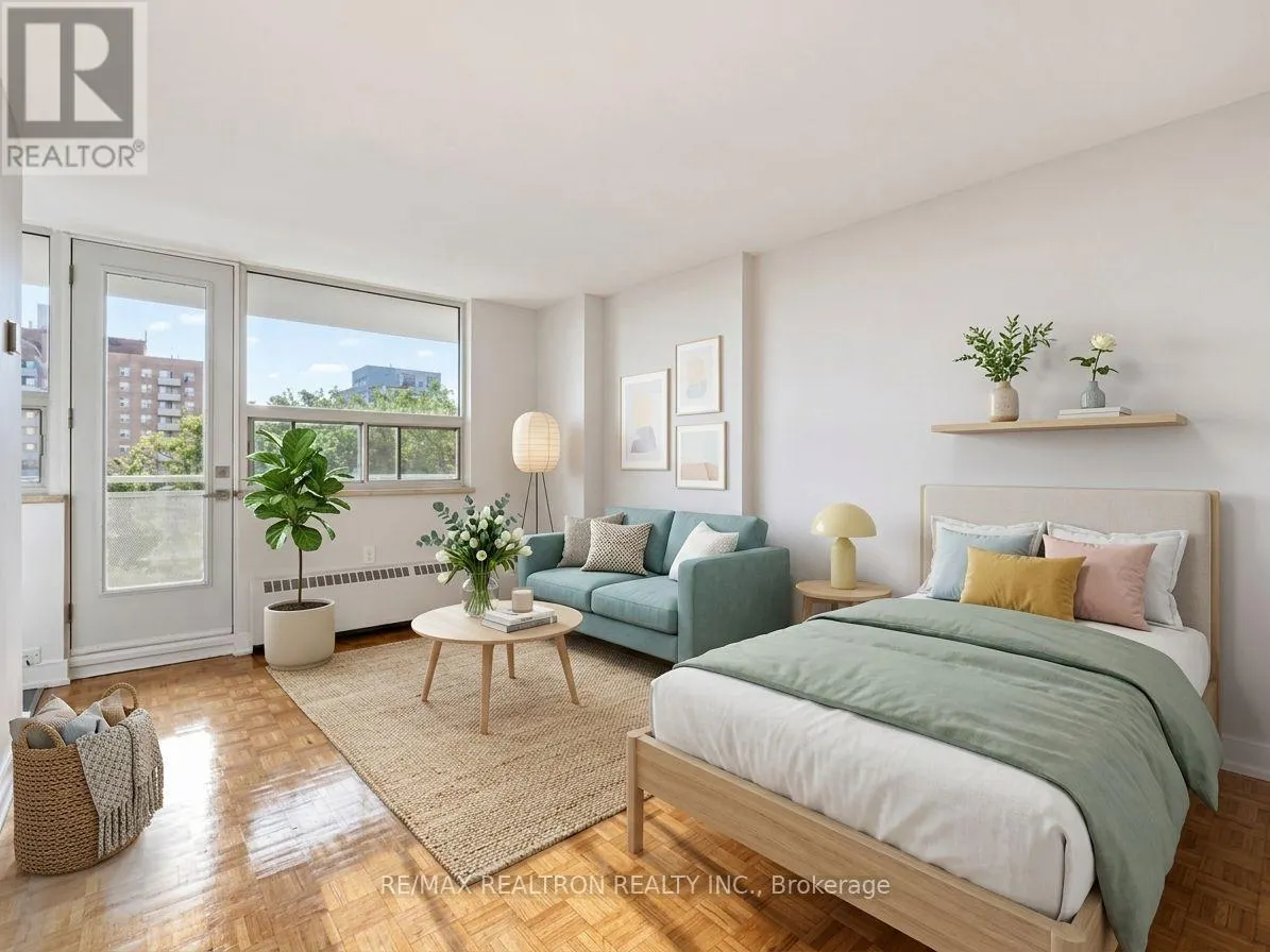 1401 - 1500 BATHURST STREET
