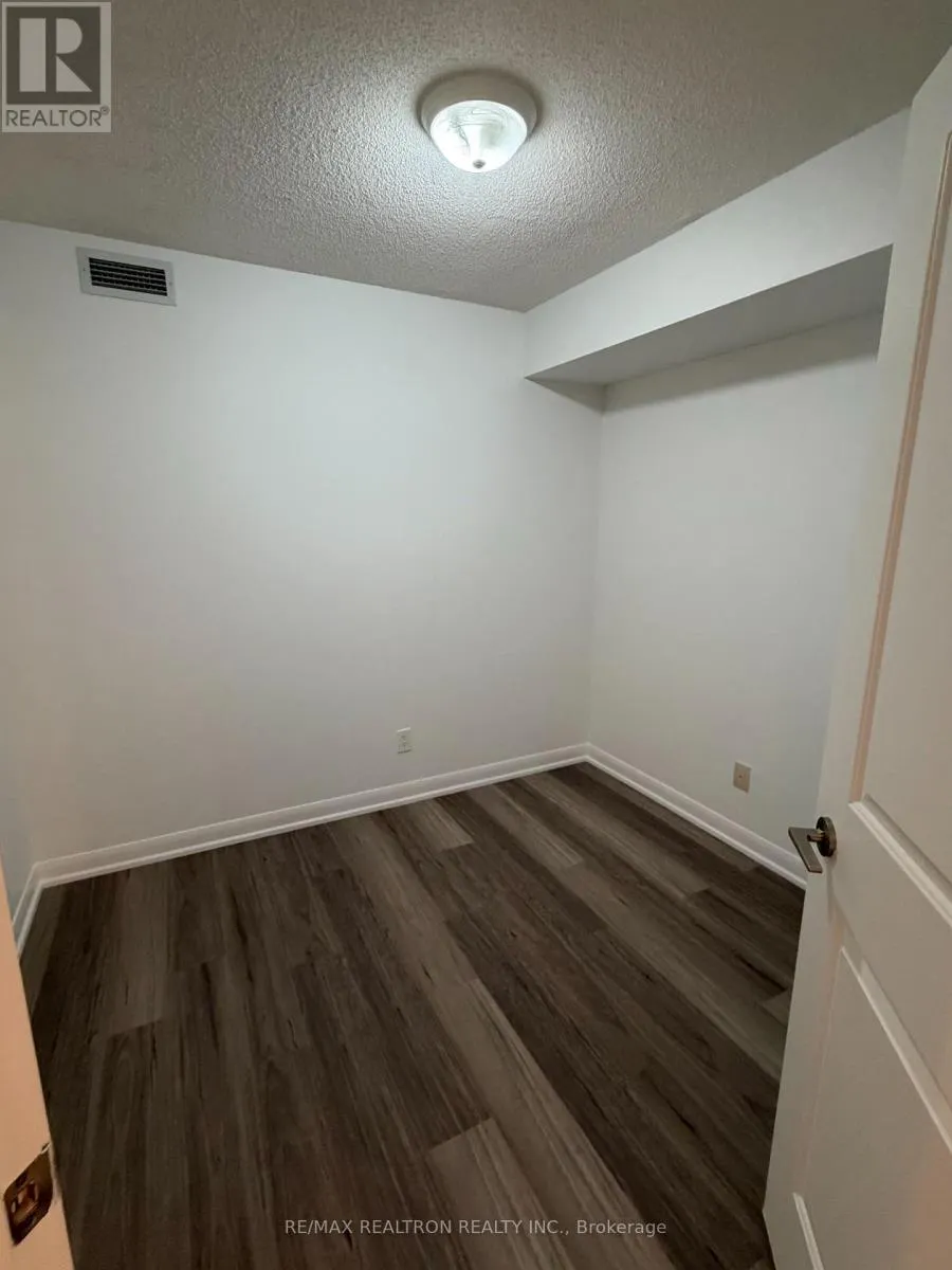 909 - 4968 YONGE STREET