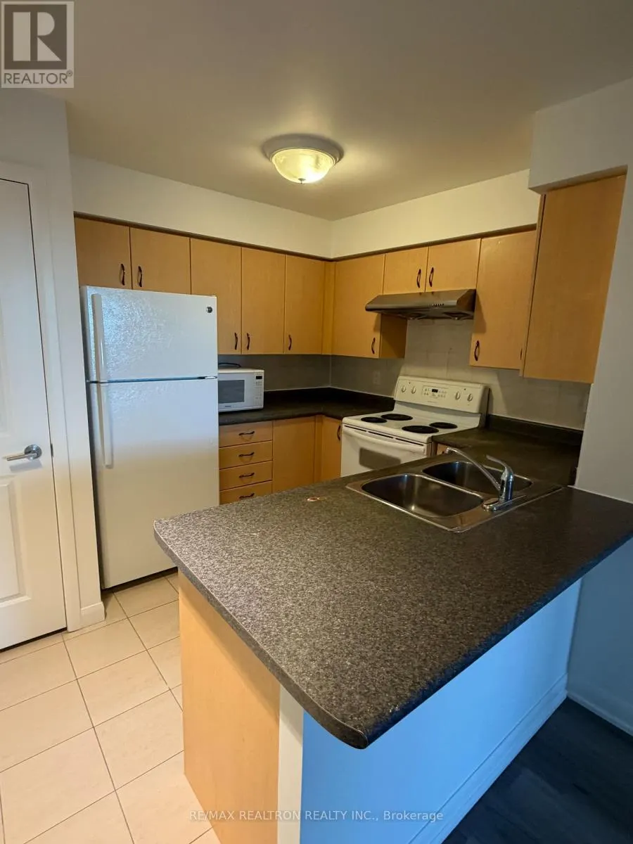 909 - 4968 YONGE STREET