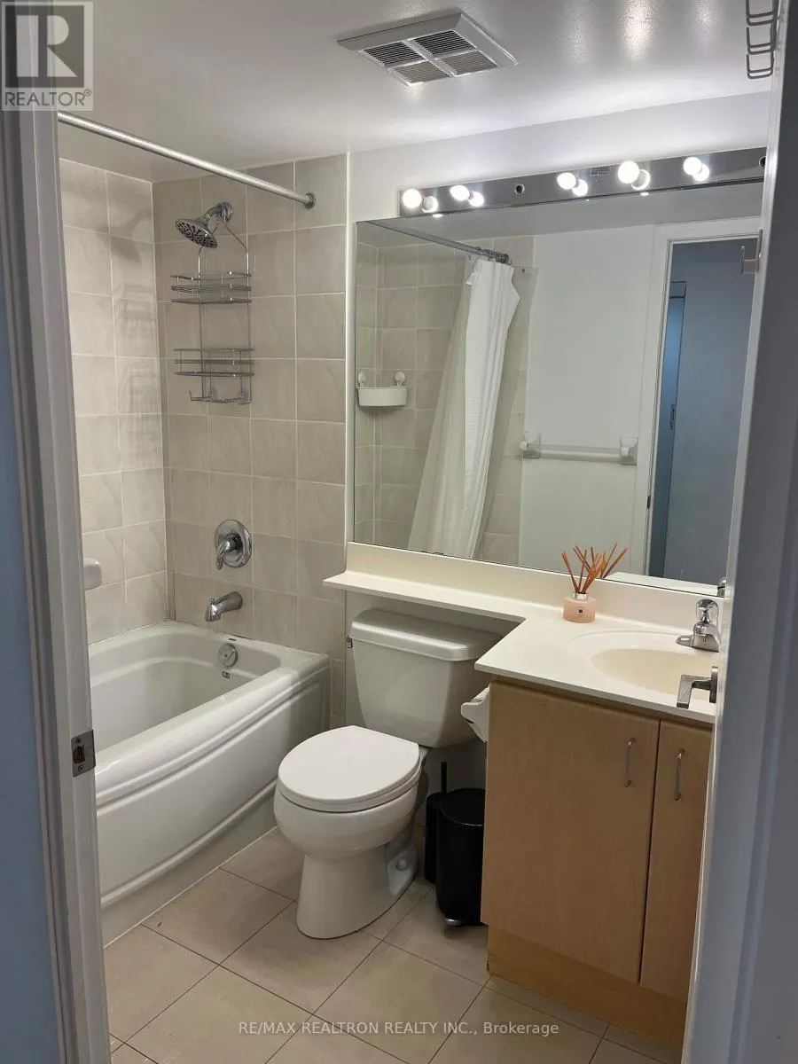 909 - 4968 YONGE STREET