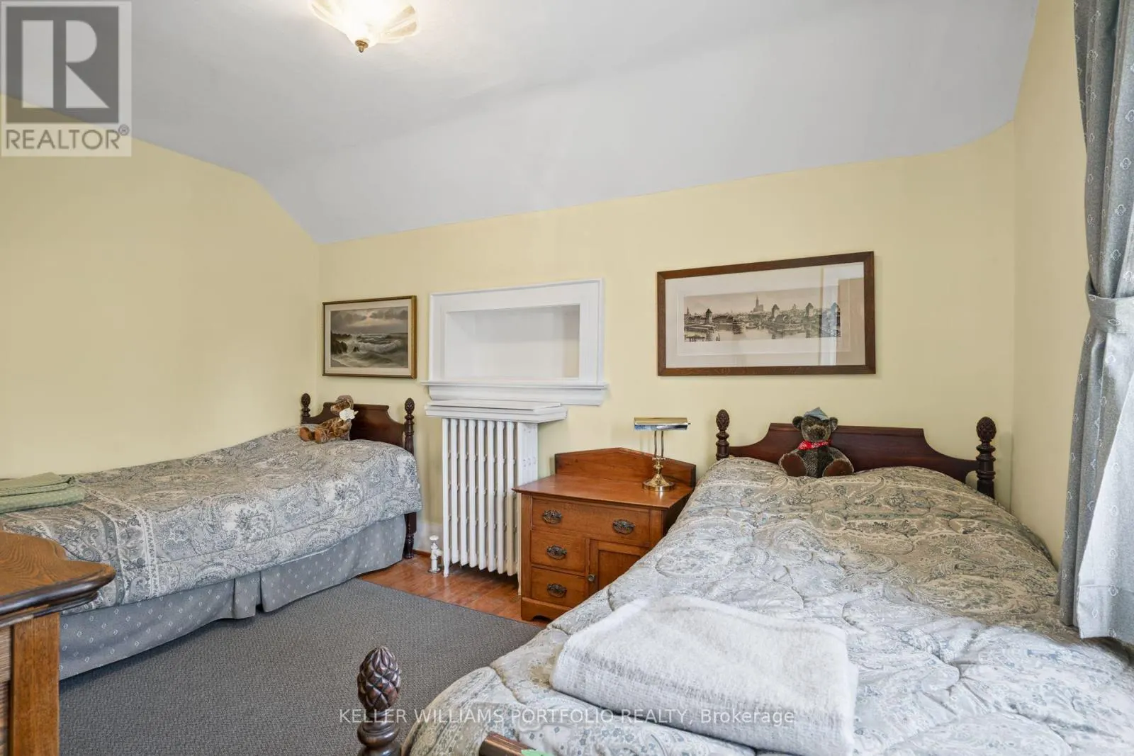 118 WANLESS AVENUE