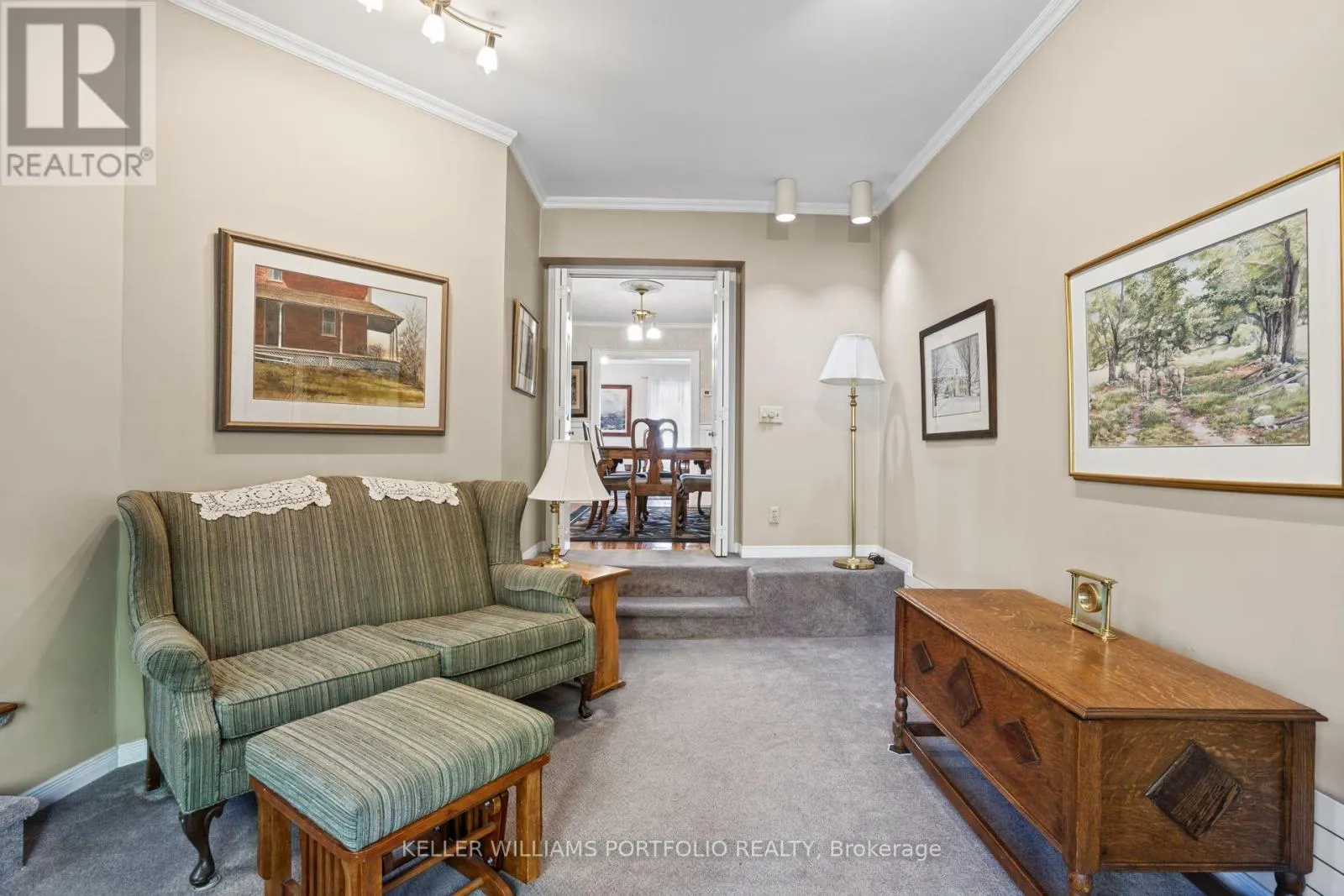 118 WANLESS AVENUE