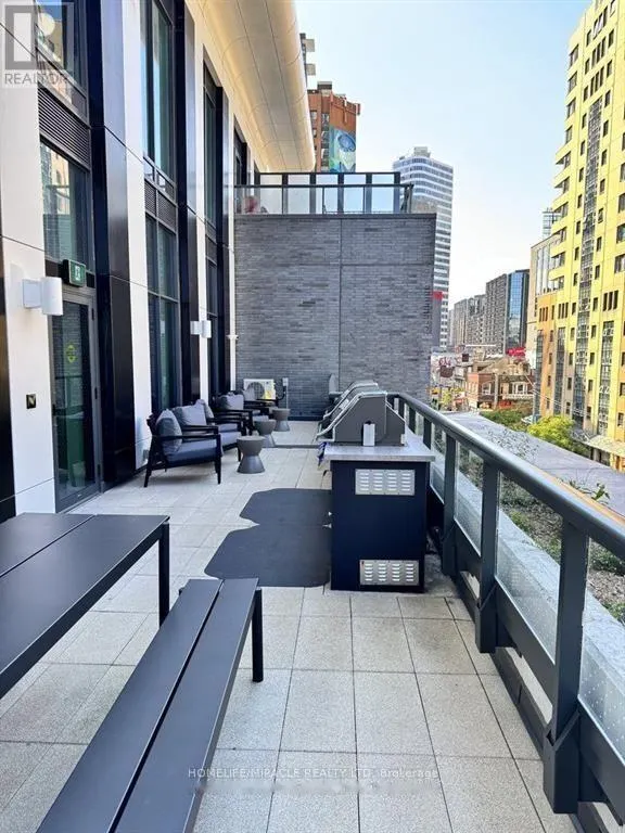 511 - 252 CHURCH STREET