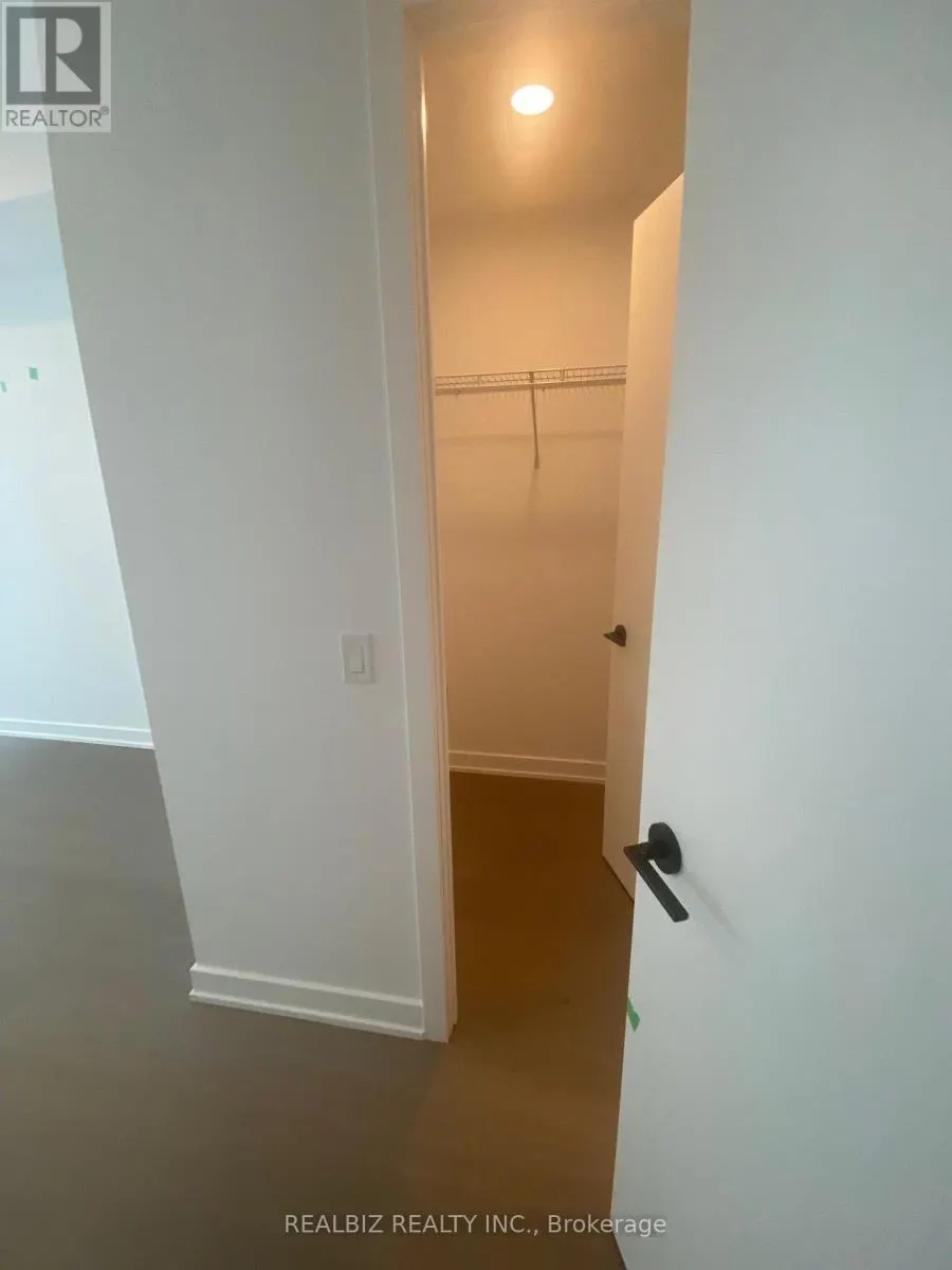 729 - 91 MONTCLAIR AVENUE