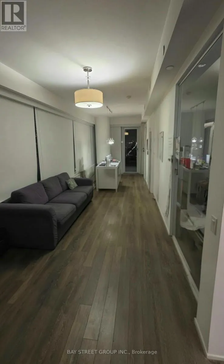 4109 - 197 YONGE STREET