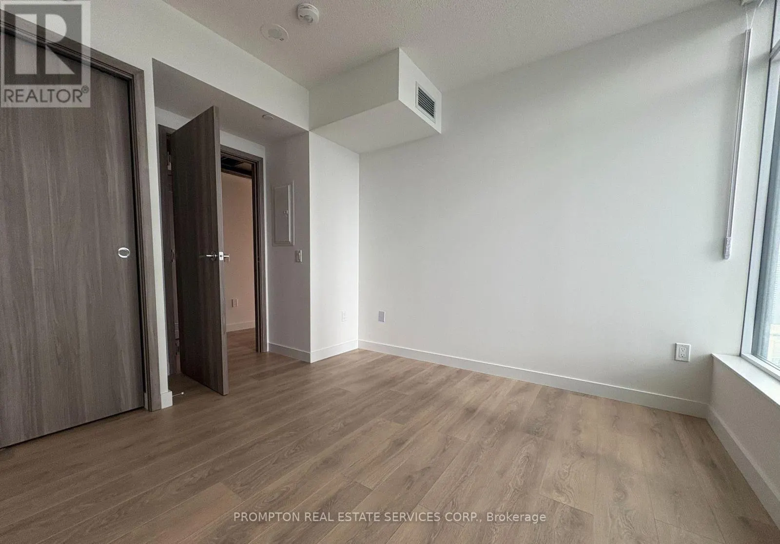 3905 - 3 CONCORD CITYPLACE WAY