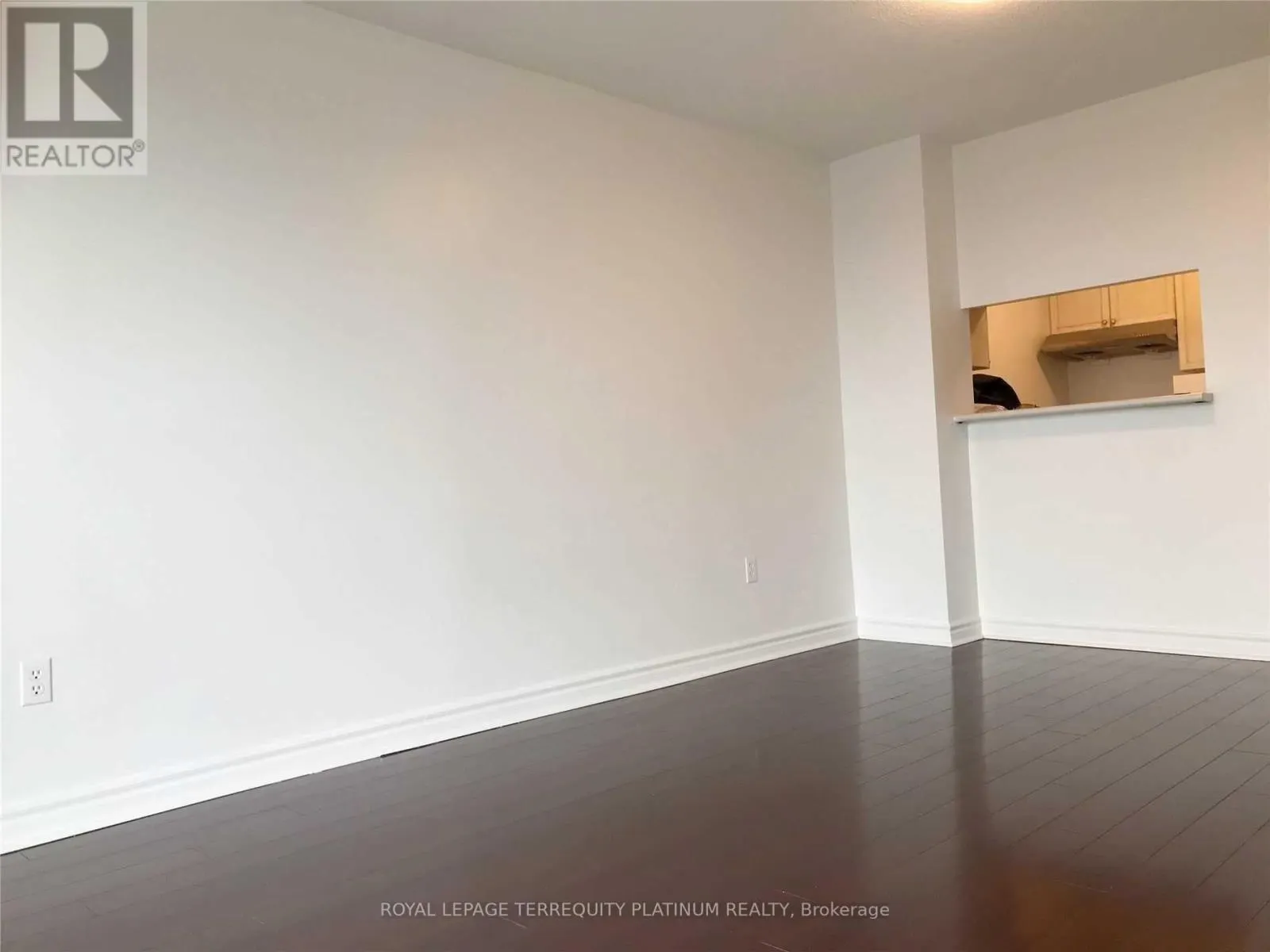 1805 - 1 PEMBERTON AVENUE