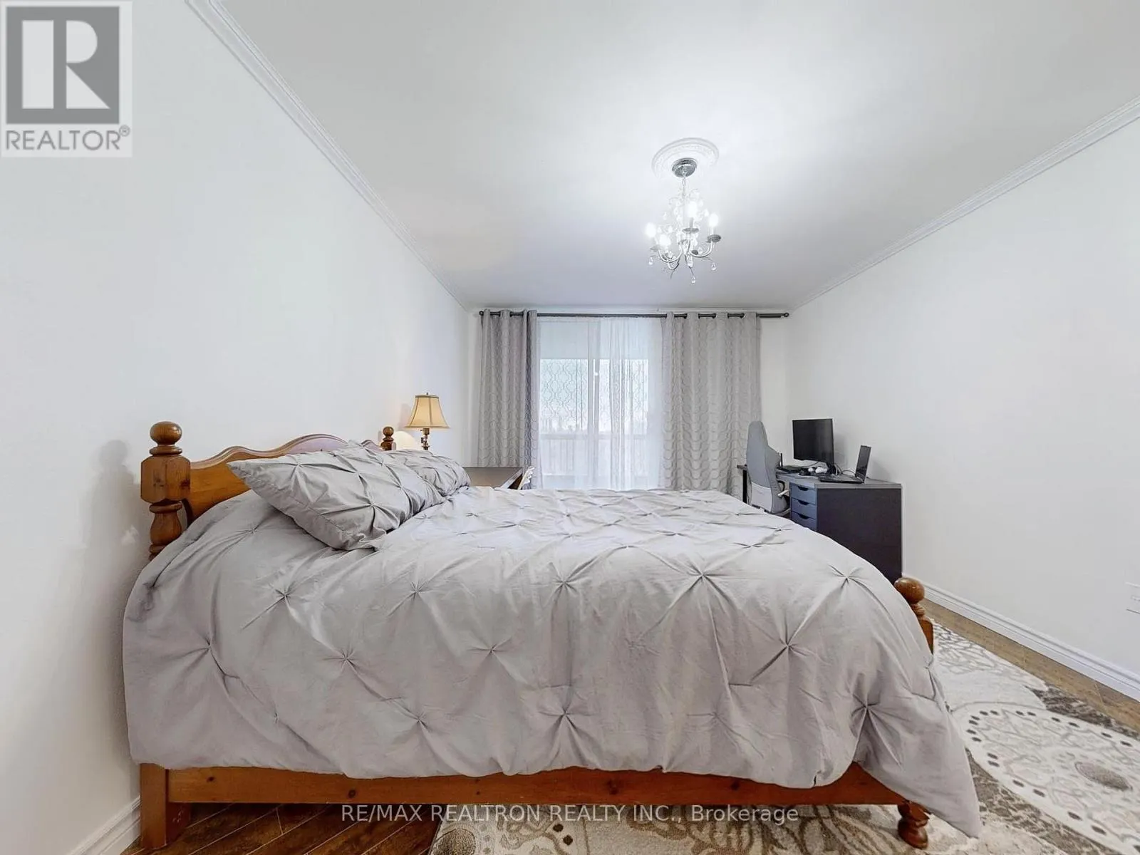 1706 - 135 ANTIBES DRIVE