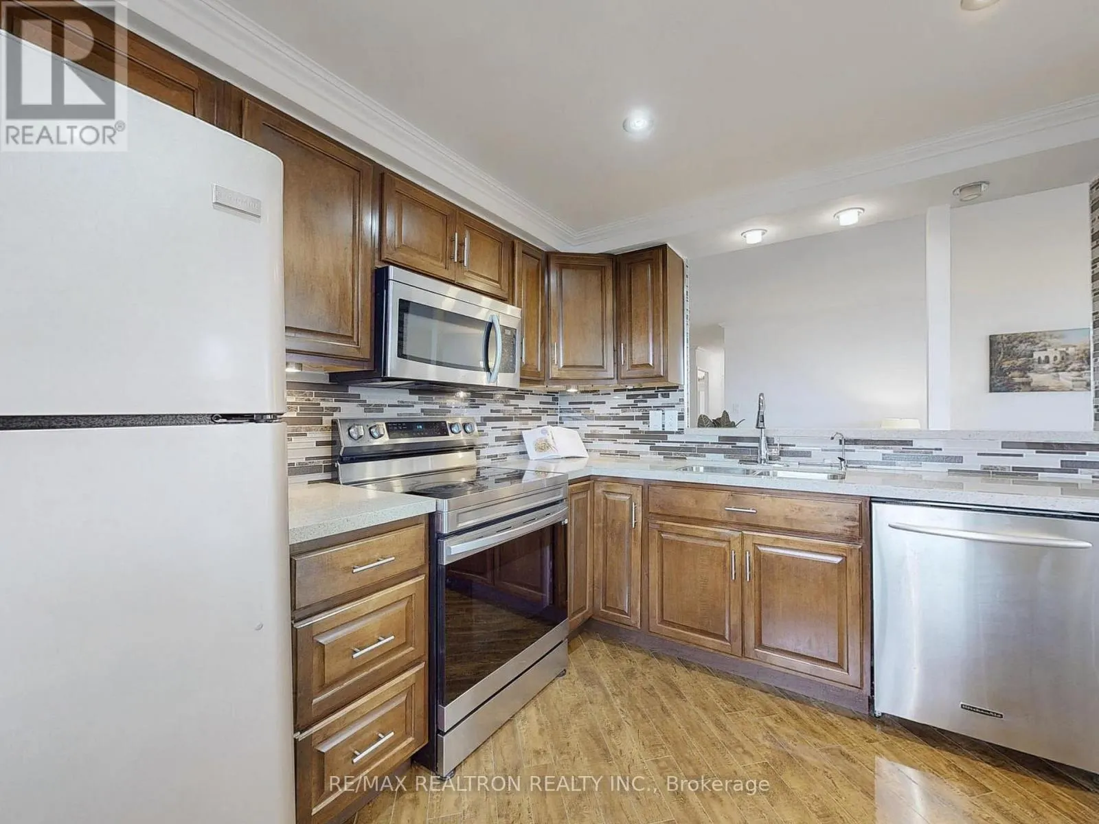 1706 - 135 ANTIBES DRIVE