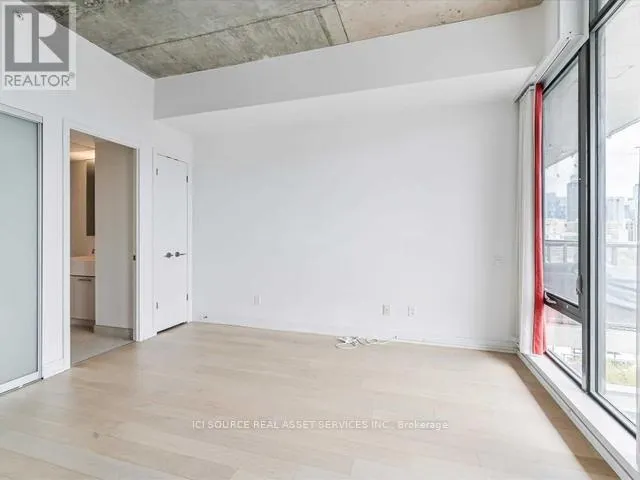 1101 - 560 KING STREET W