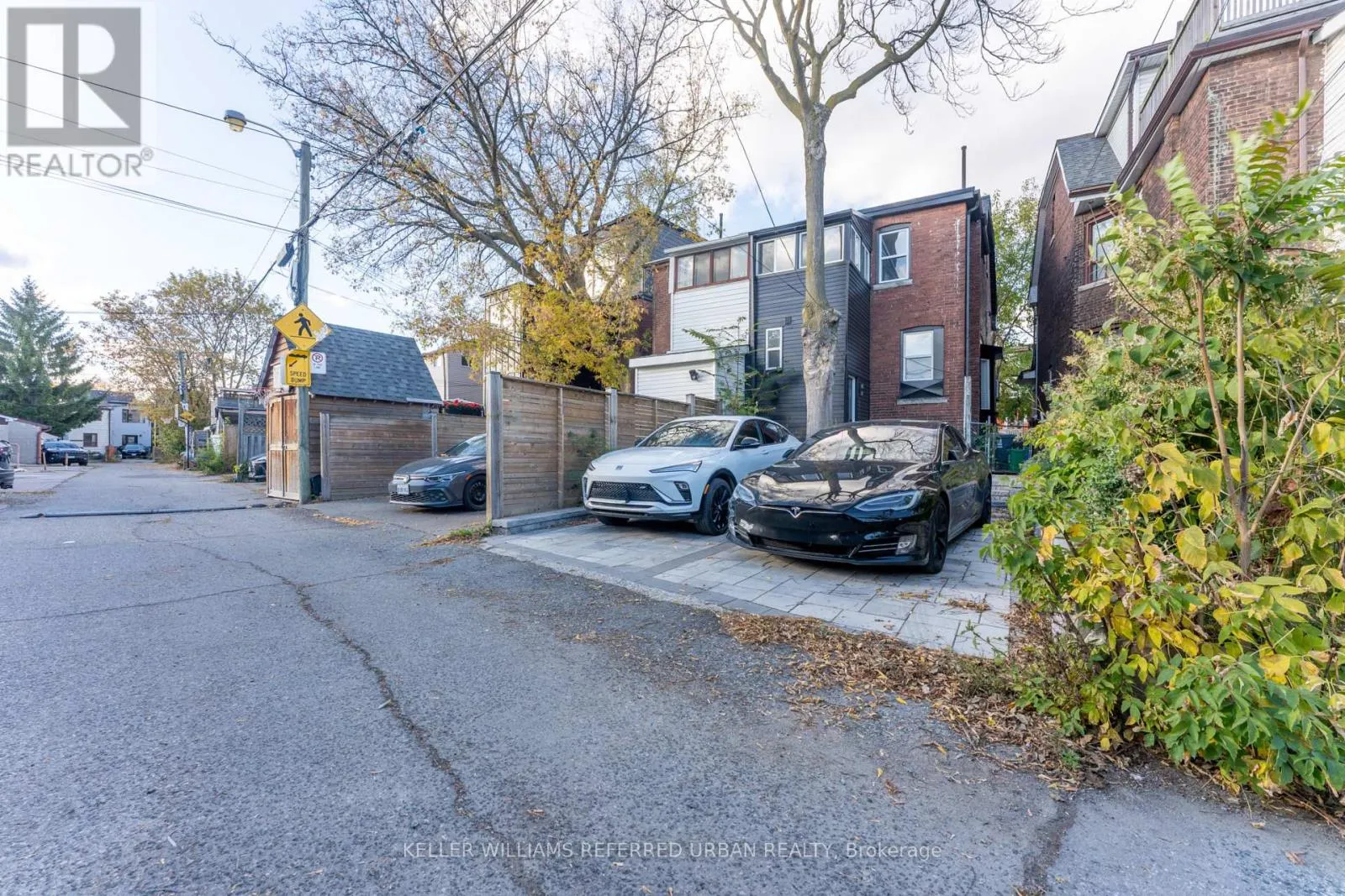 MAIN AND UPPER - 101 MARCHMOUNT ROAD
