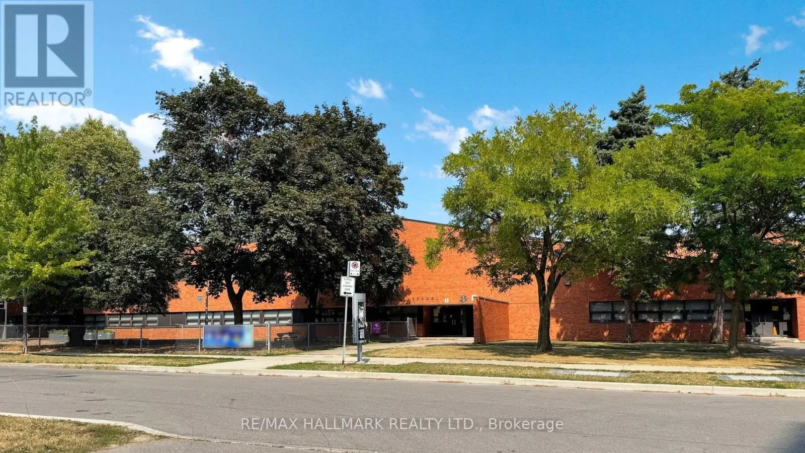 703 - 20 FOREST MANOR ROAD