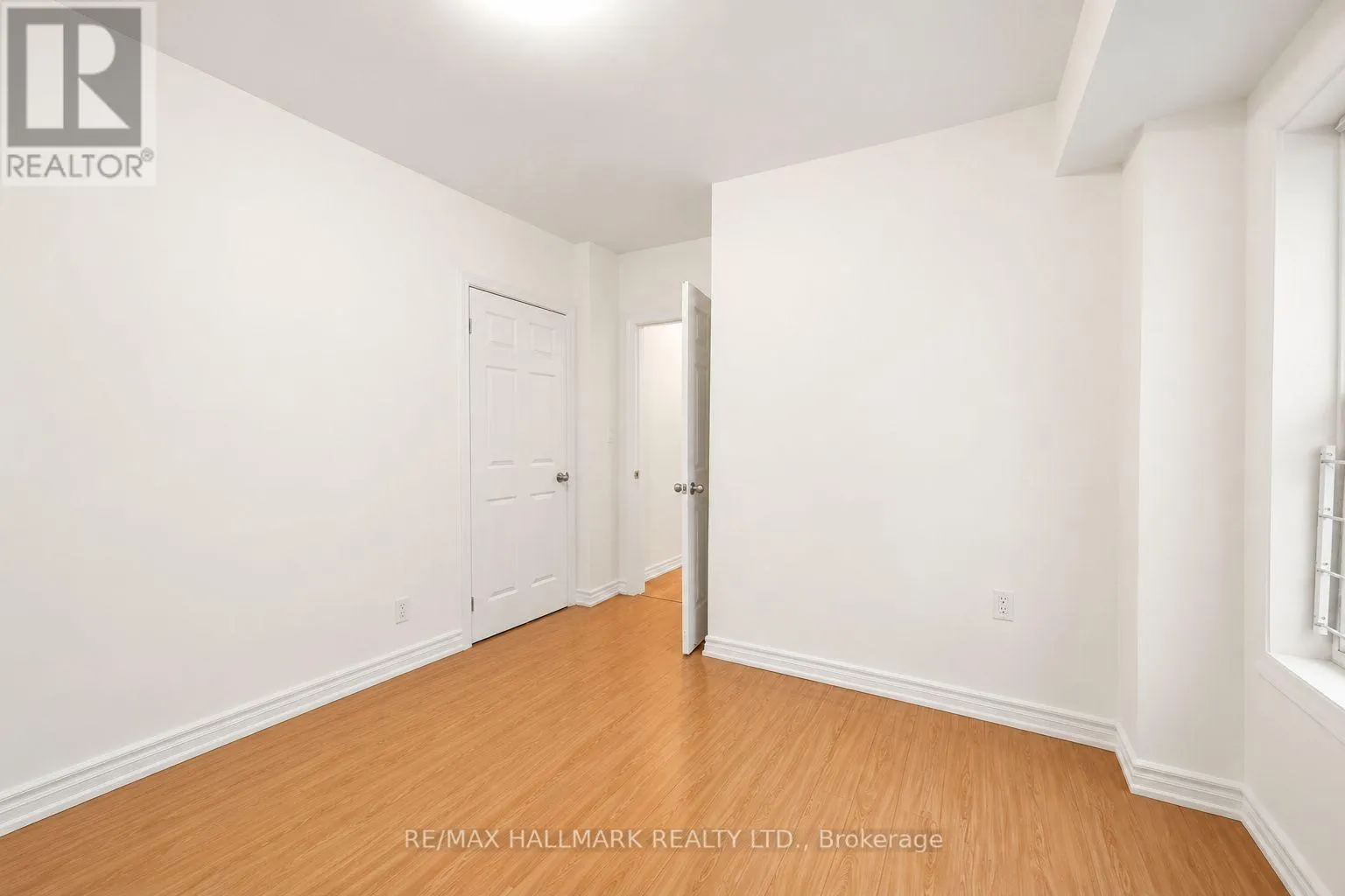 APT 1 - 486 MONTROSE AVENUE