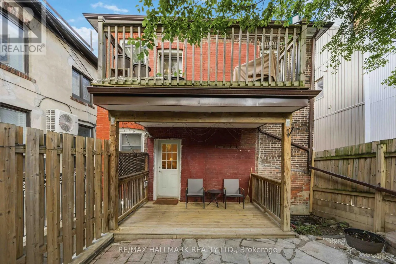 APT 1 - 486 MONTROSE AVENUE