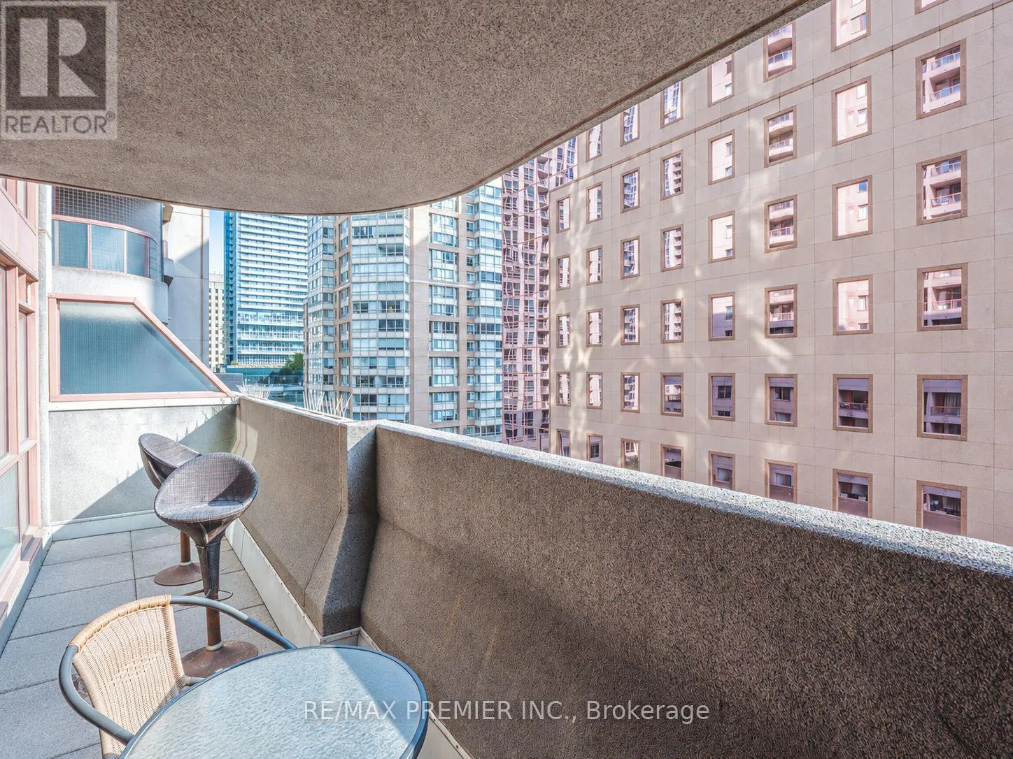 703 - 736 BAY STREET