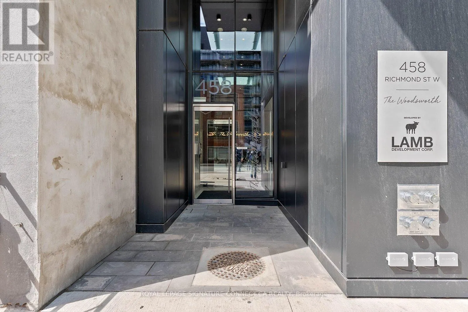 308 - 458 RICHMOND STREET W
