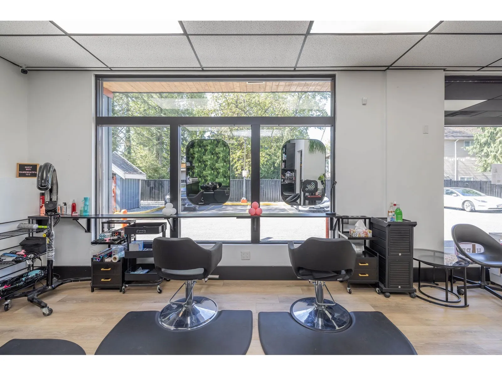 102-13916 GROSVENOR ROAD