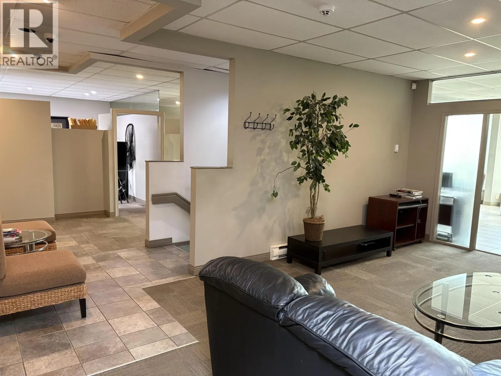2153/2158/2258 21320 WESTMINSTER HIGHWAY
